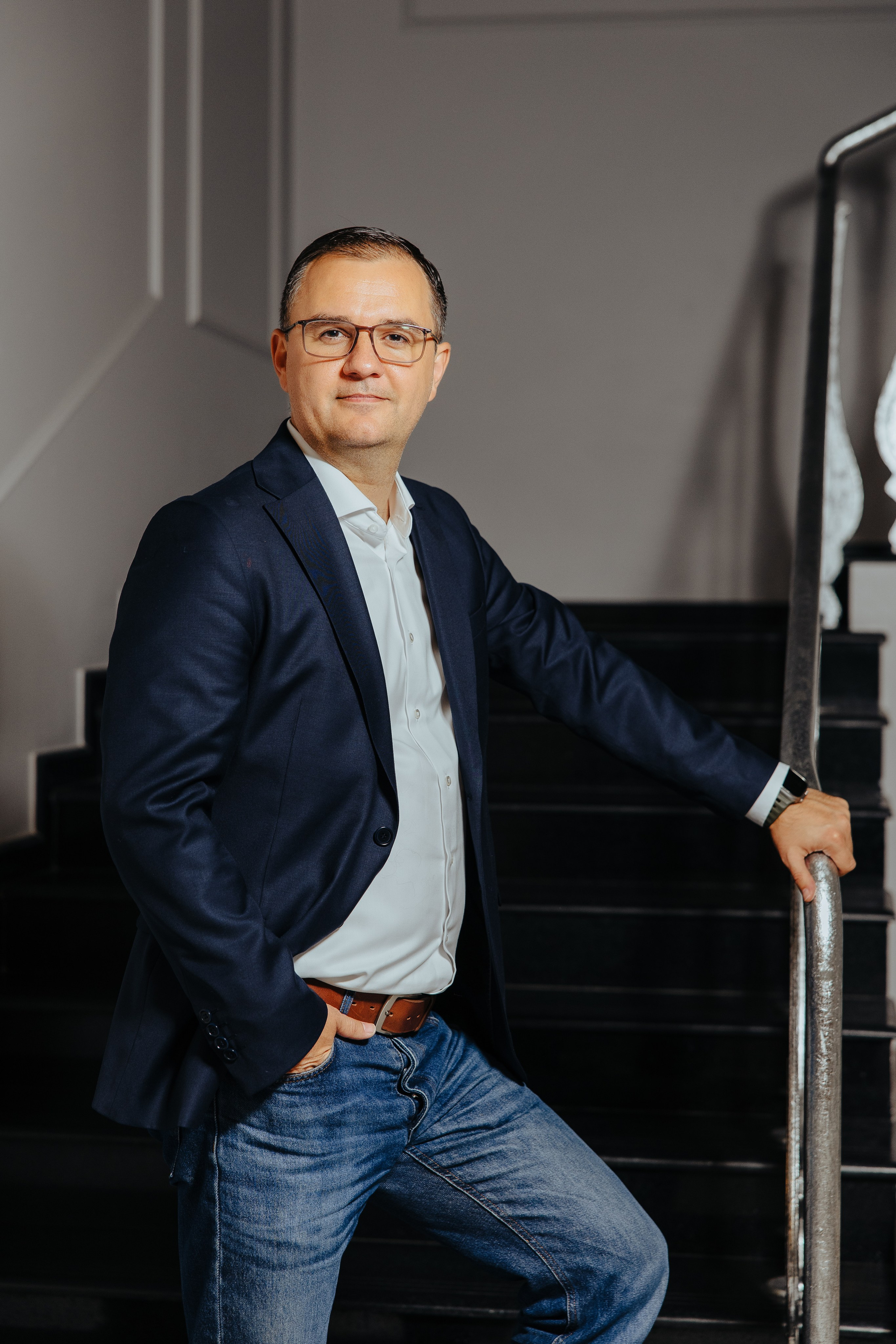 Mihai 40 ani. Fotograf de nuntă și evenimente private!