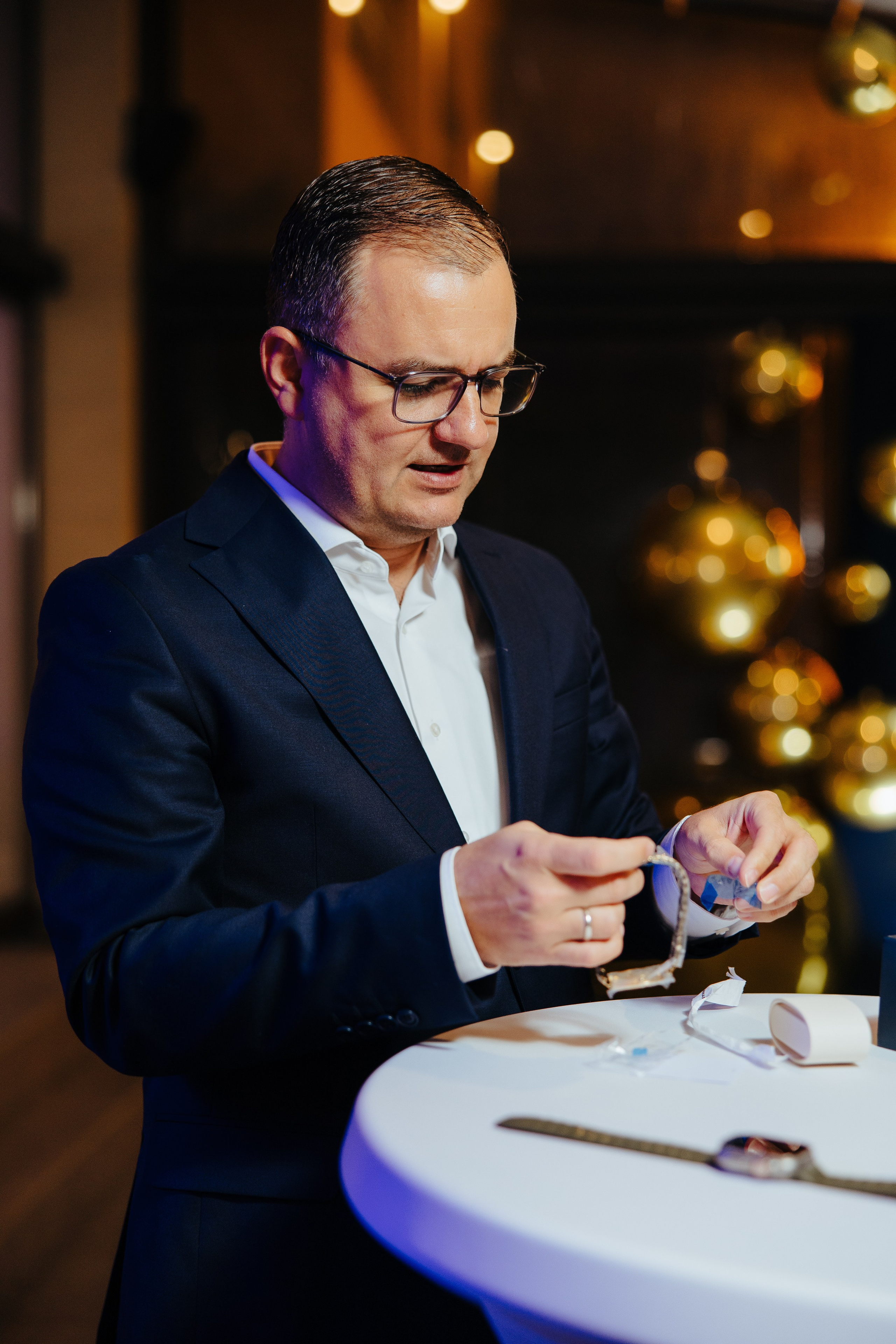 Mihai 40 ani. Fotograf de nuntă și evenimente private!