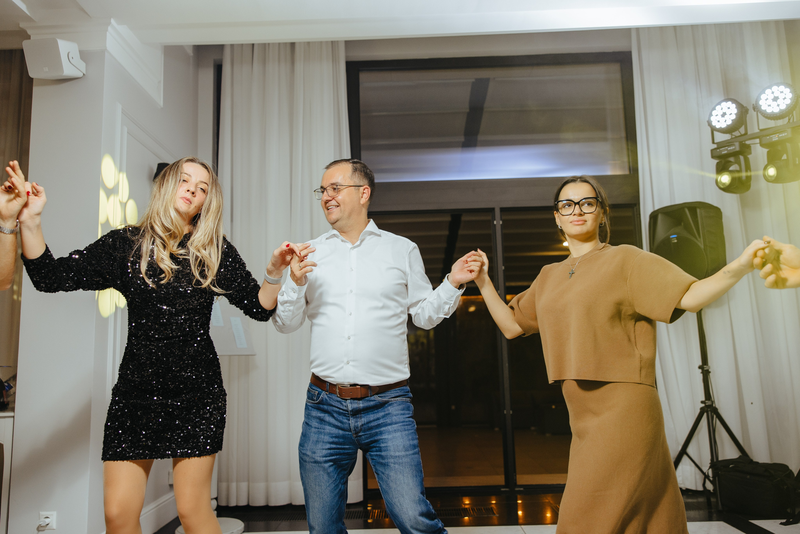 Mihai 40 ani. Fotograf de nuntă și evenimente private!