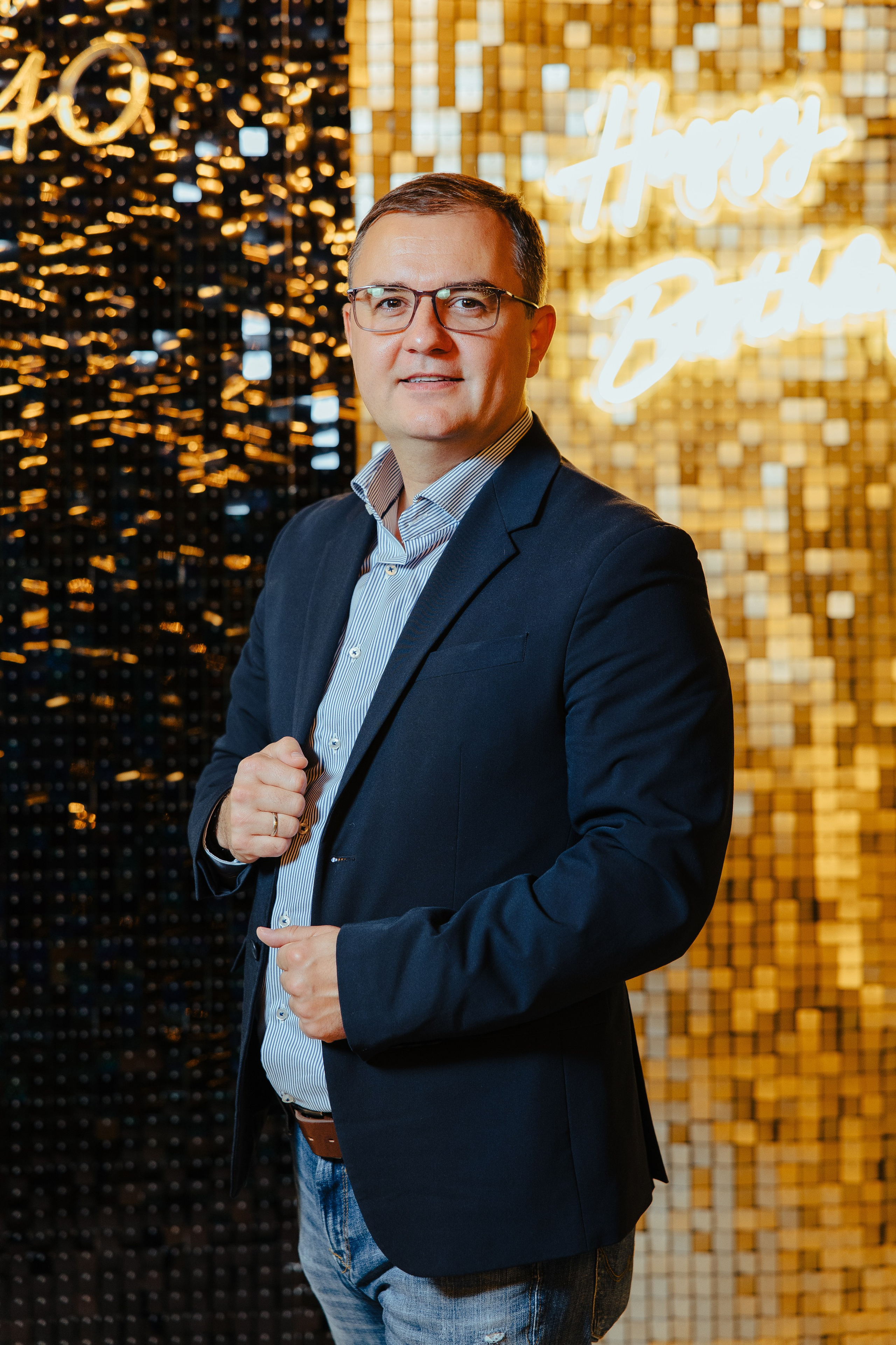 Sergiu 40 ani. Fotograf de nuntă și evenimente private!