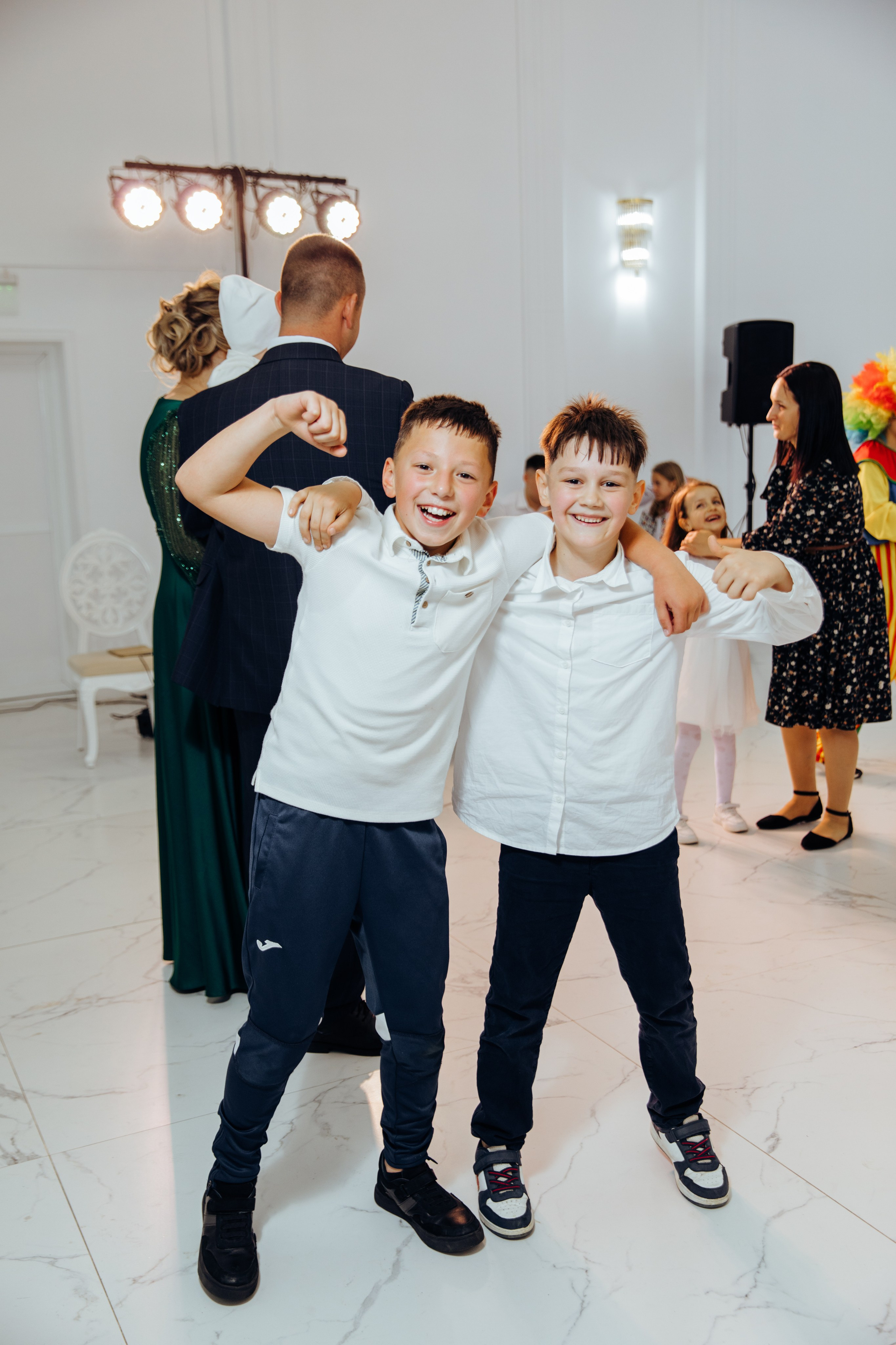 Ionel-Alessandro. Fotograf de nuntă și evenimente private!