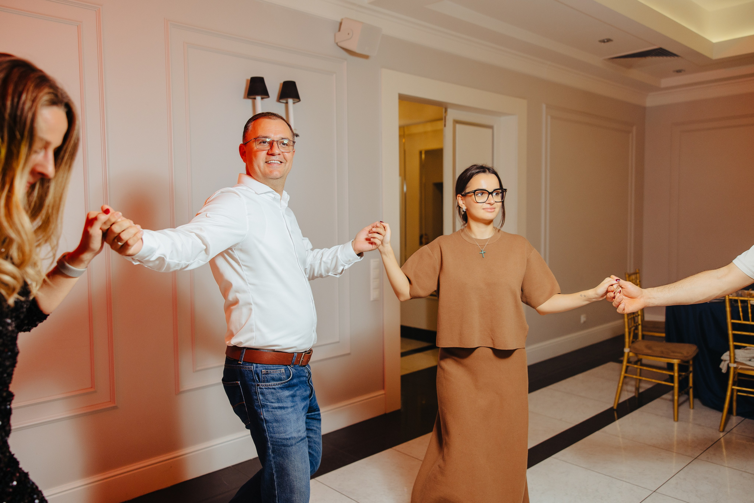 Mihai 40 ani. Fotograf de nuntă și evenimente private!