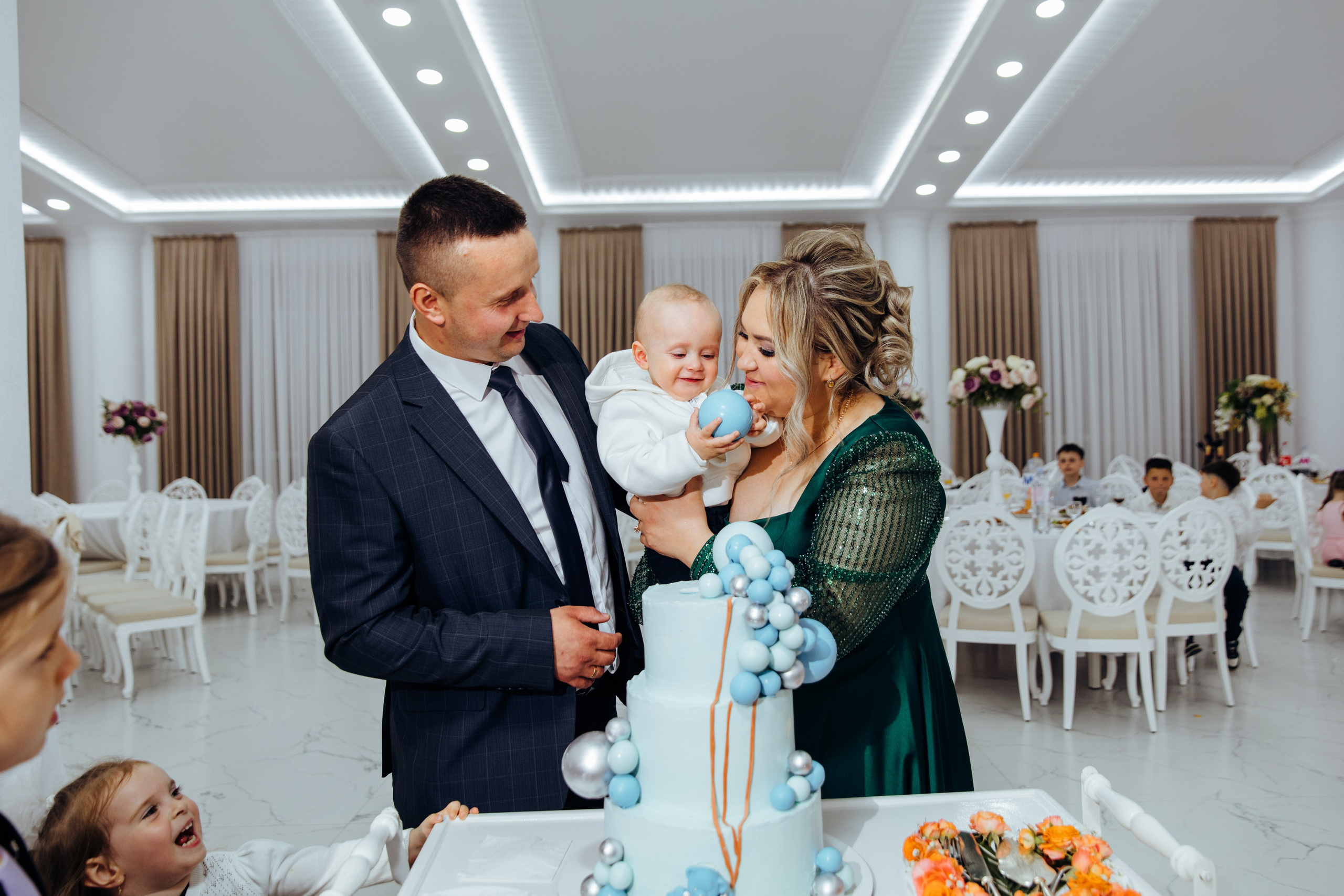 Ionel-Alessandro. Fotograf de nuntă și evenimente private!