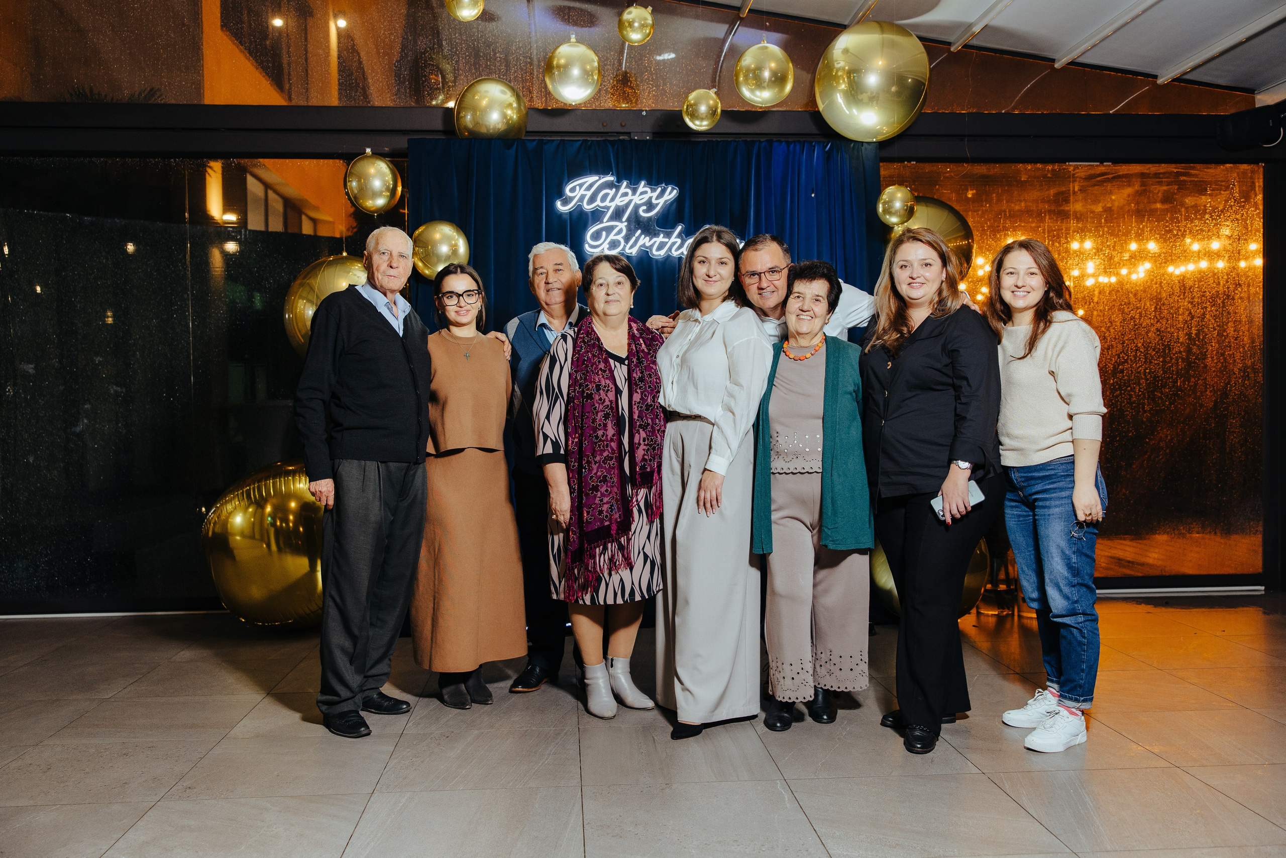 Mihai 40 ani. Fotograf de nuntă și evenimente private!