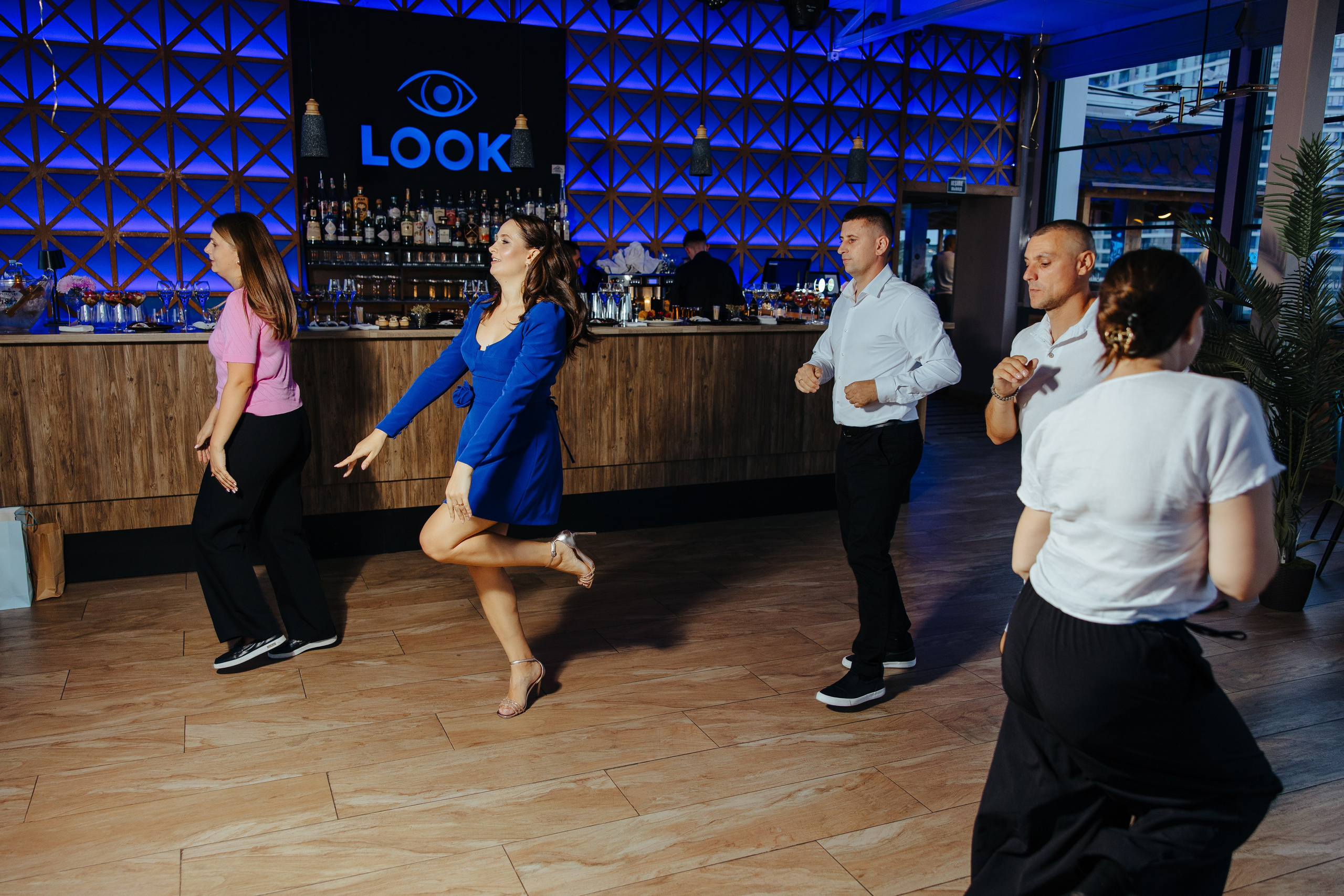 Nicoleta. Fotograf de nuntă și evenimente private!