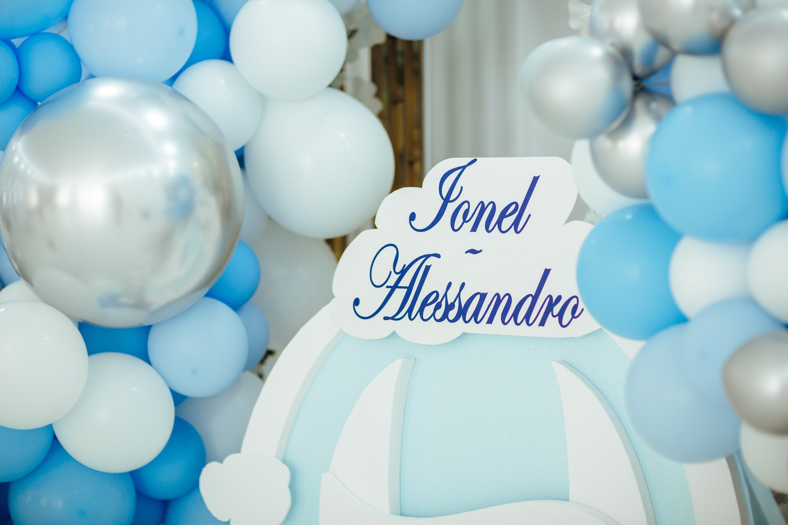 Ionel-Alessandro. Fotograf de nuntă și evenimente private!