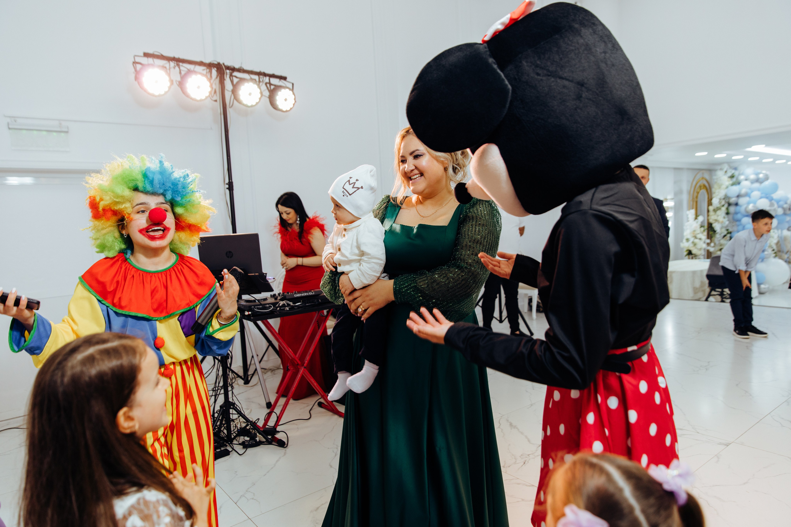 Ionel-Alessandro. Fotograf de nuntă și evenimente private!