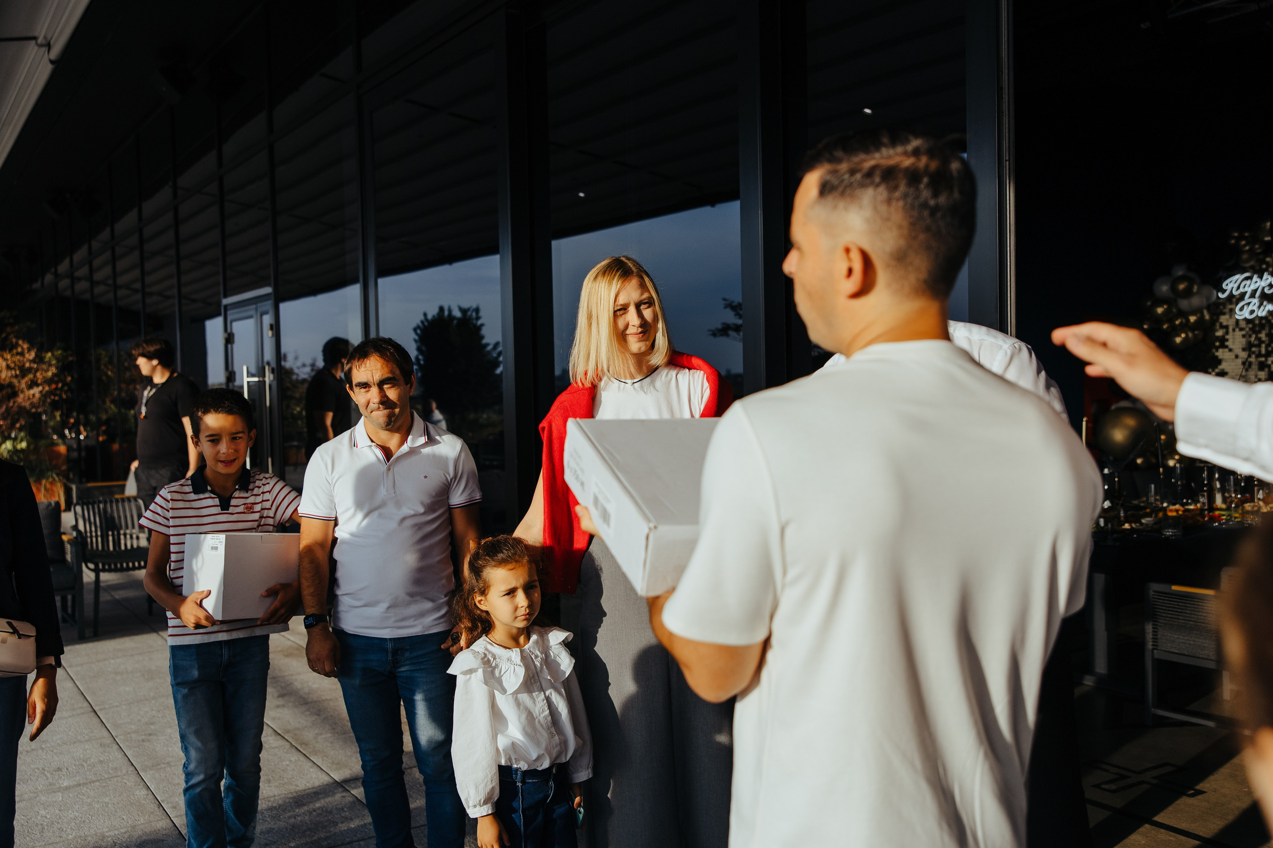 Oleg 40 ani. Fotograf de nuntă și evenimente private!