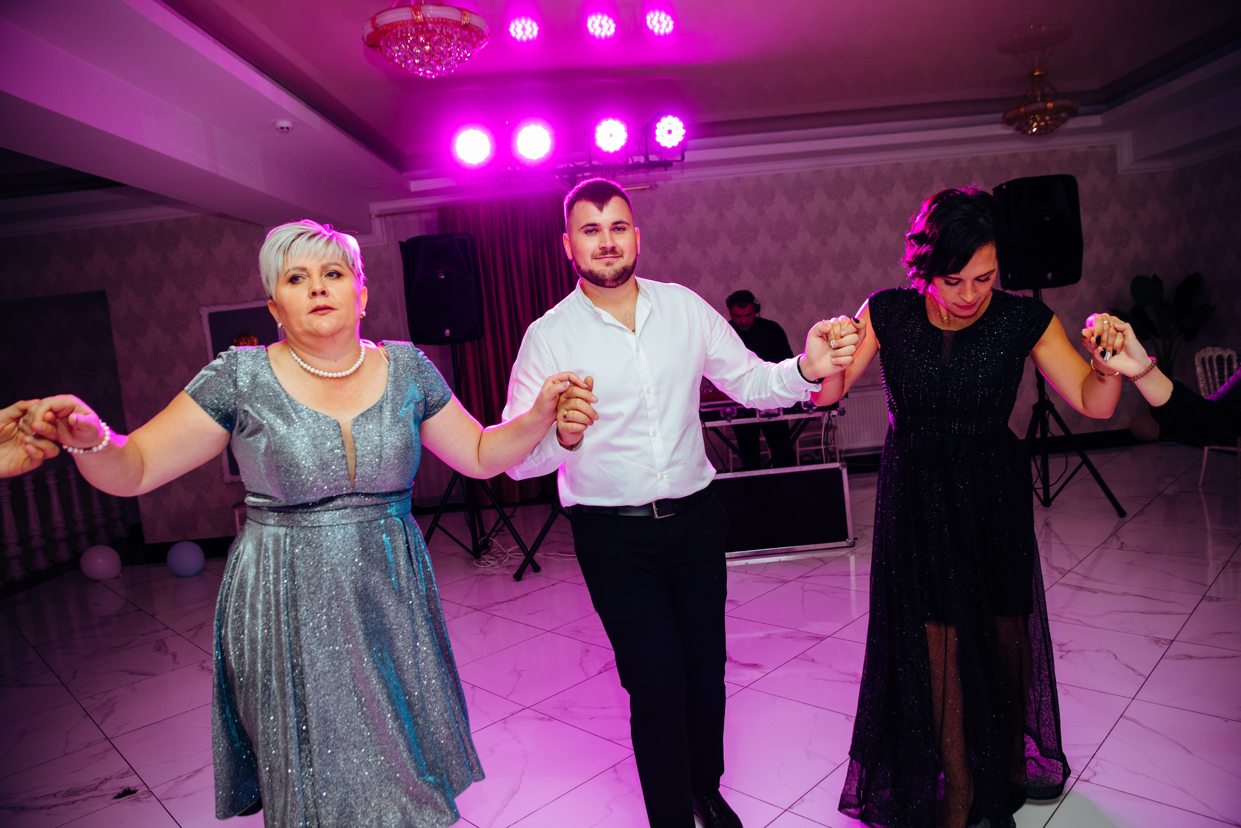 Emma. Fotograf de nuntă și evenimente private!