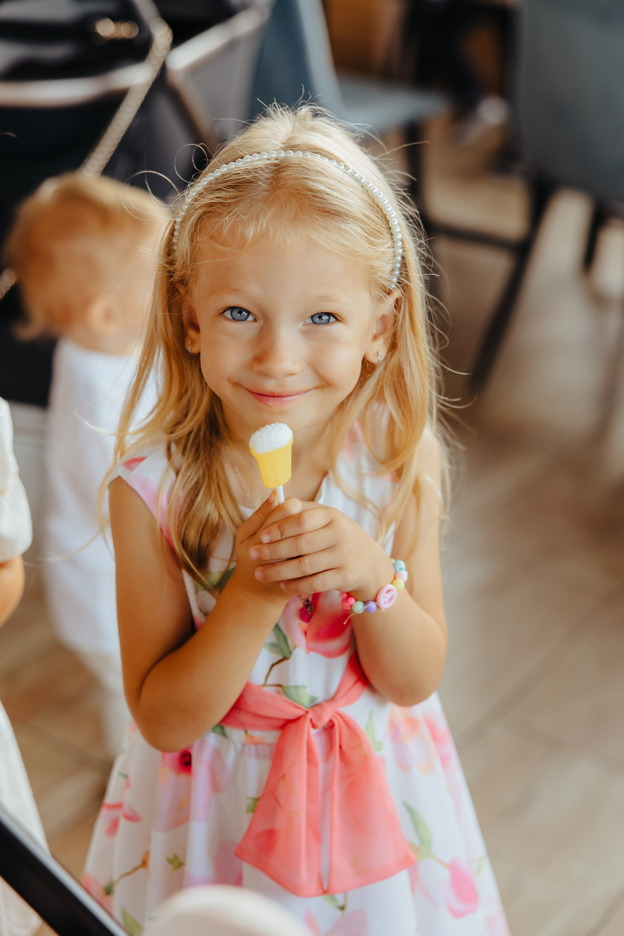 Nicoleta. Fotograf de nuntă și evenimente private!