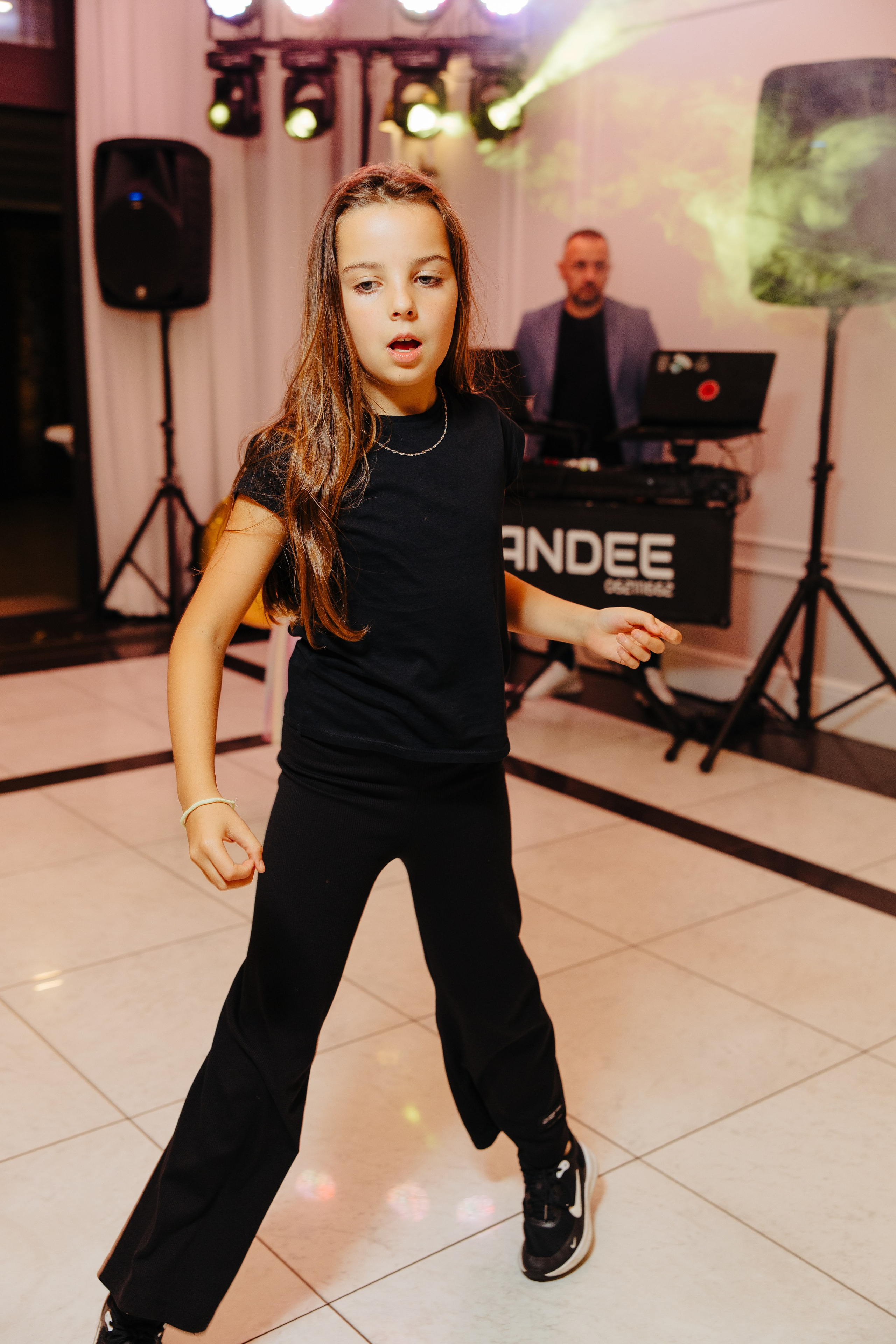 Mihai 40 ani. Fotograf de nuntă și evenimente private!