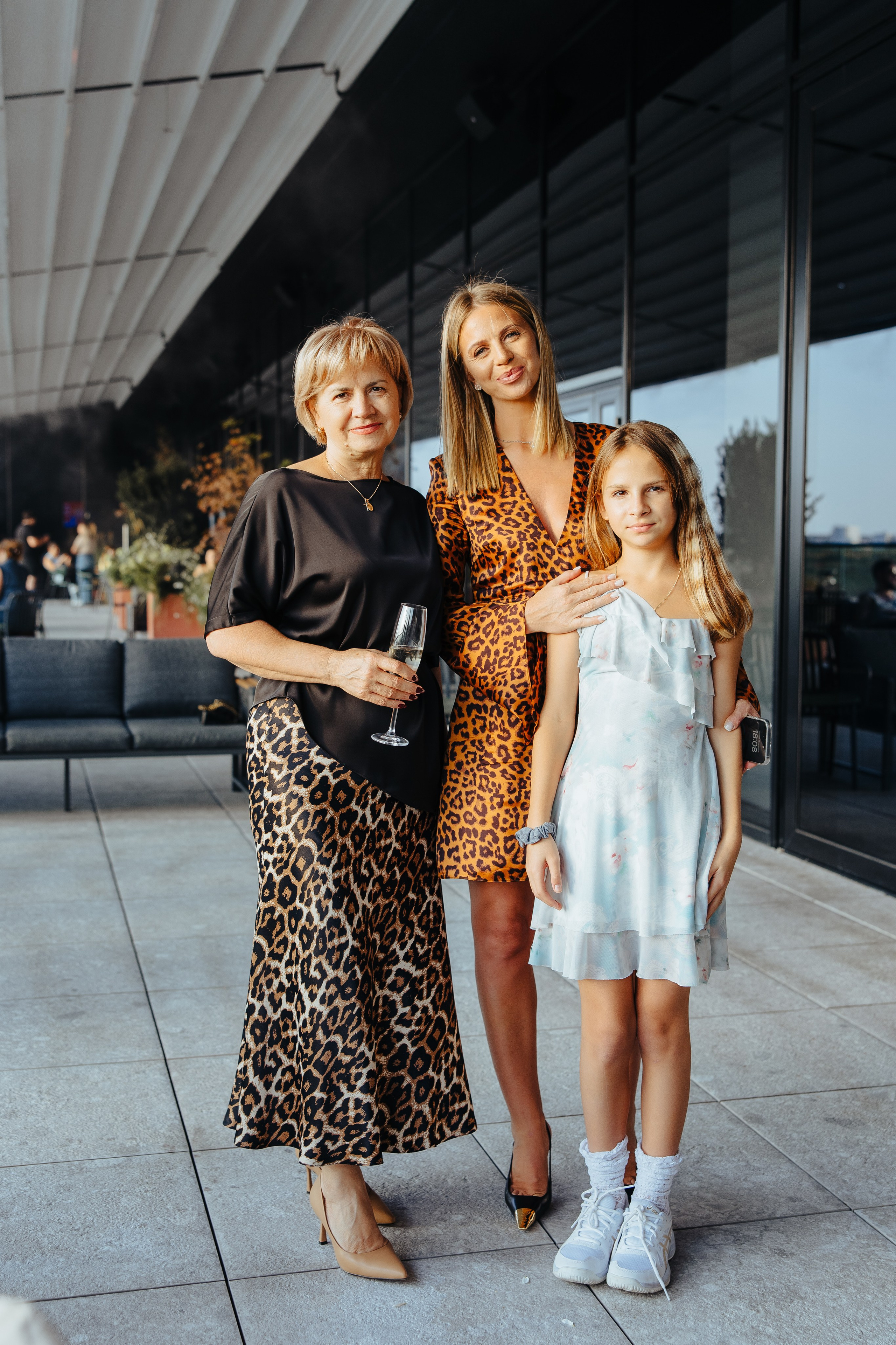 Oleg 40 ani. Fotograf de nuntă și evenimente private!