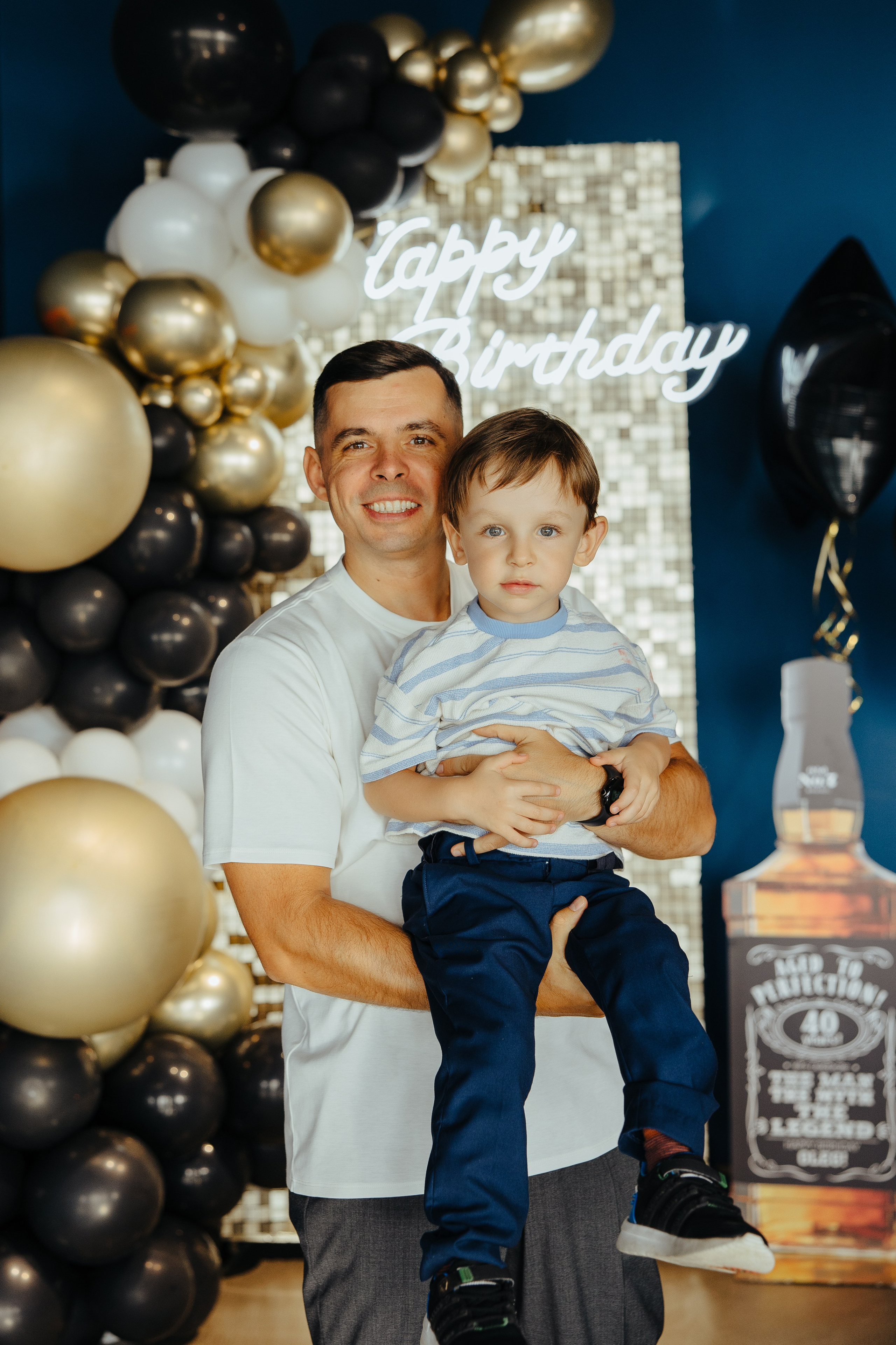 Oleg 40 ani. Fotograf de nuntă și evenimente private!