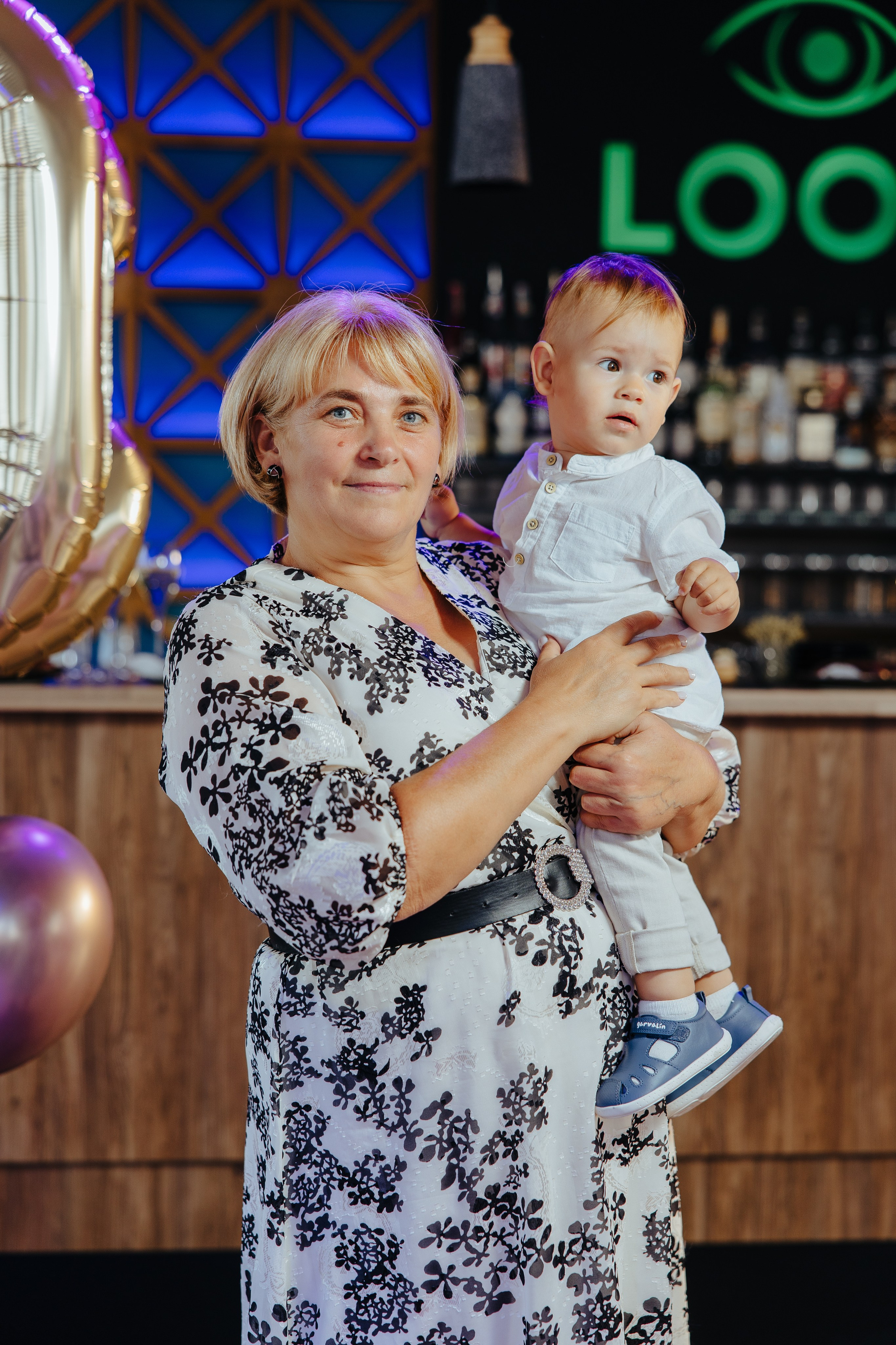 Nicoleta. Fotograf de nuntă și evenimente private!