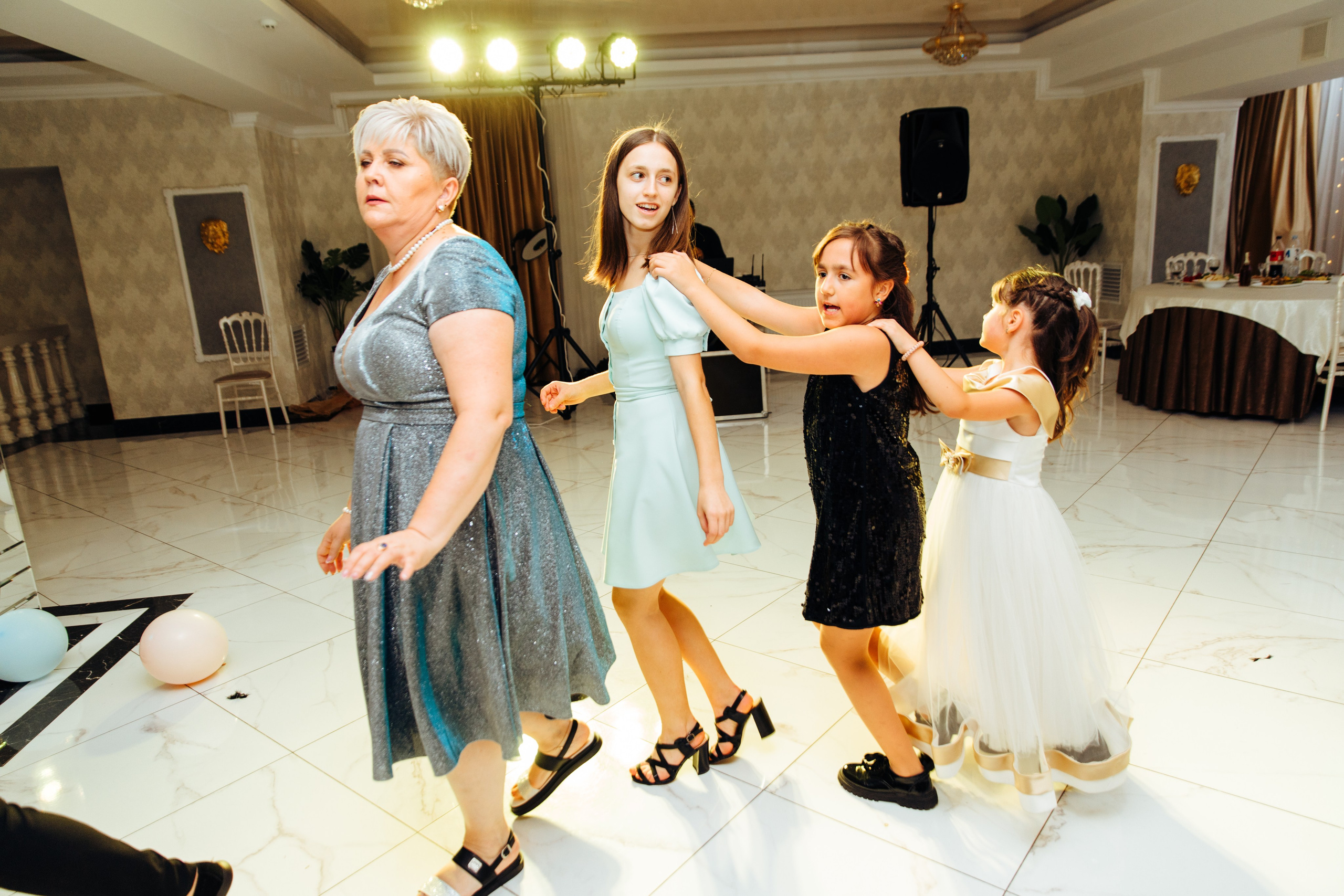 Emma. Fotograf de nuntă și evenimente private!