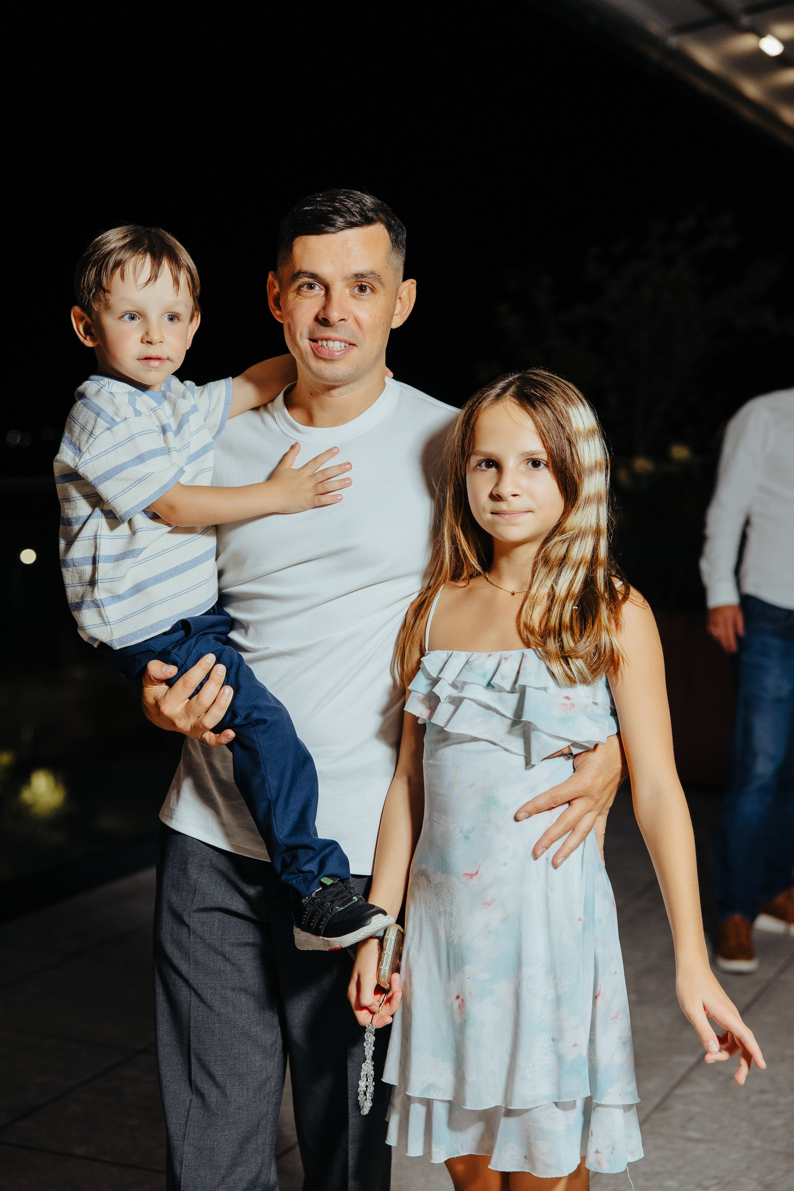 Oleg 40 ani. Fotograf de nuntă și evenimente private!