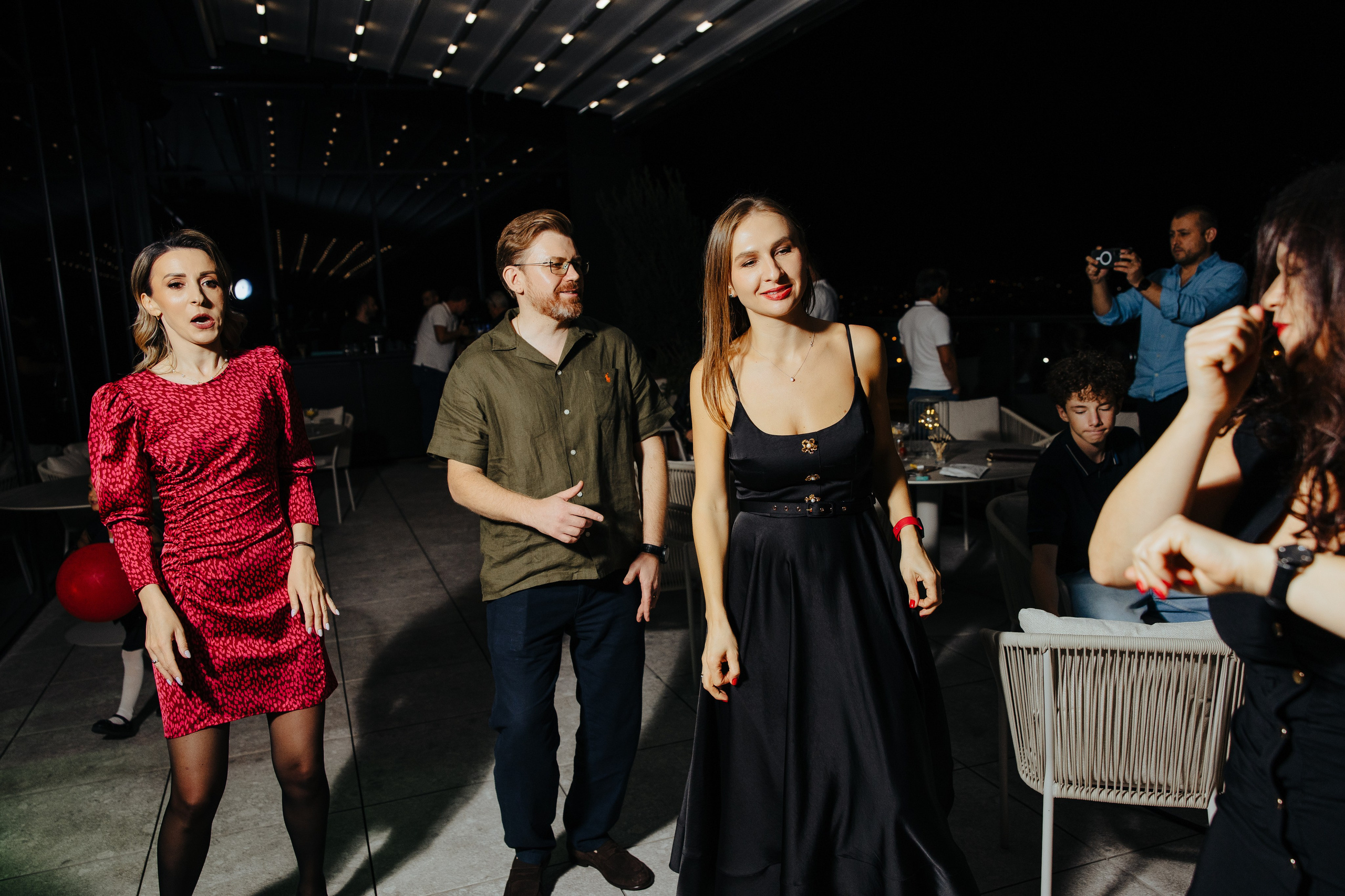 Oleg 40 ani. Fotograf de nuntă și evenimente private!