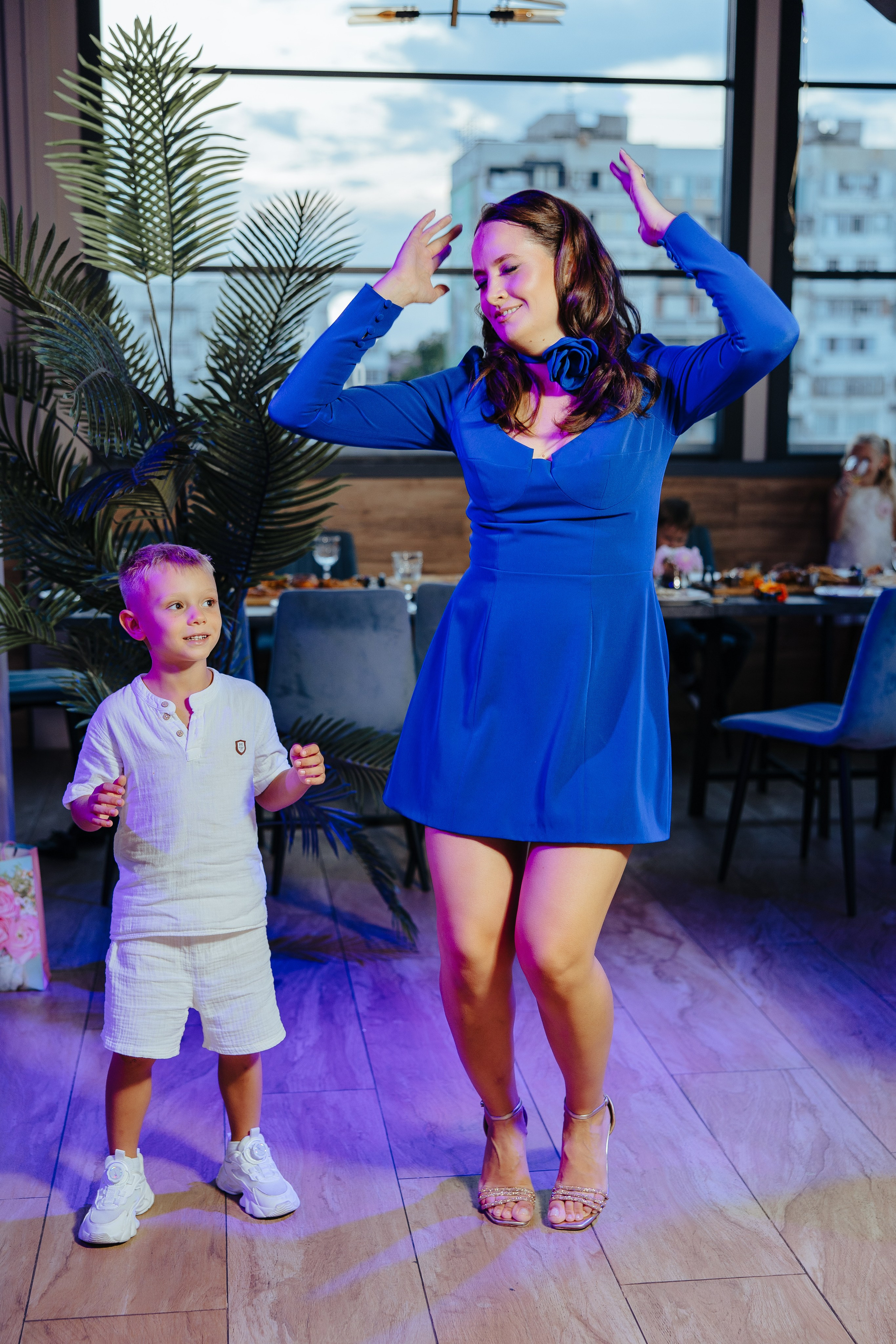 Nicoleta. Fotograf de nuntă și evenimente private!