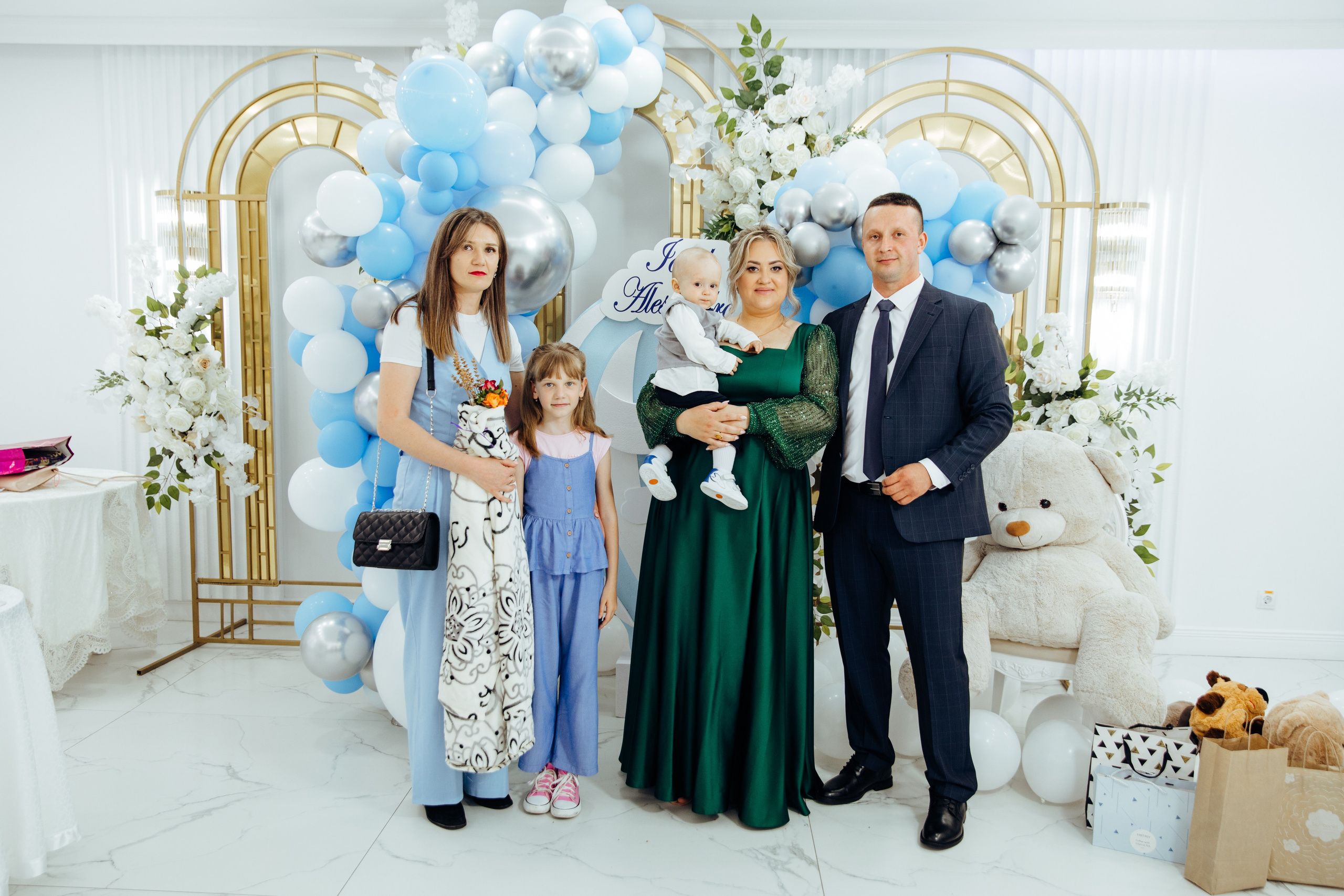 Ionel-Alessandro. Fotograf de nuntă și evenimente private!