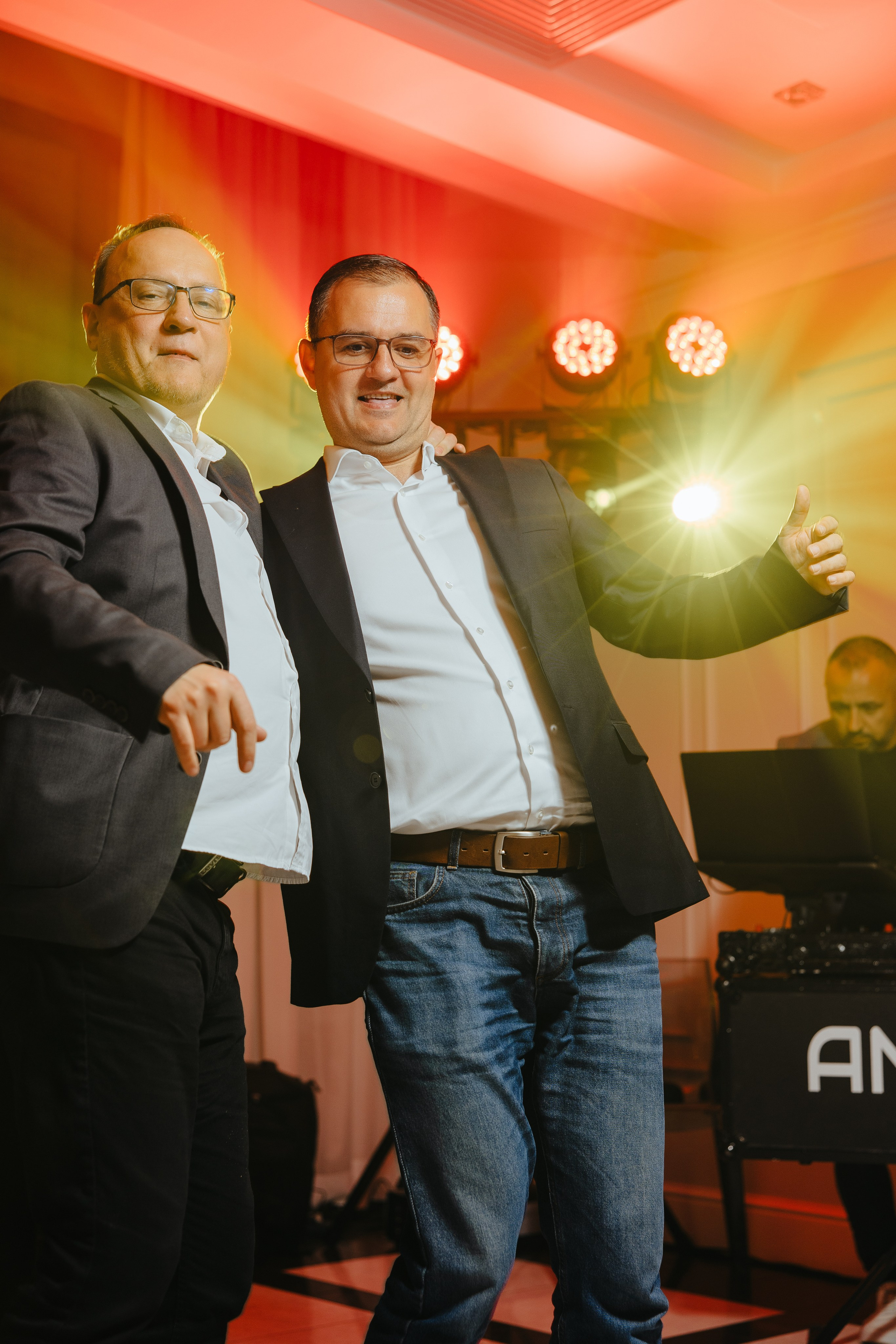 Mihai 40 ani. Fotograf de nuntă și evenimente private!