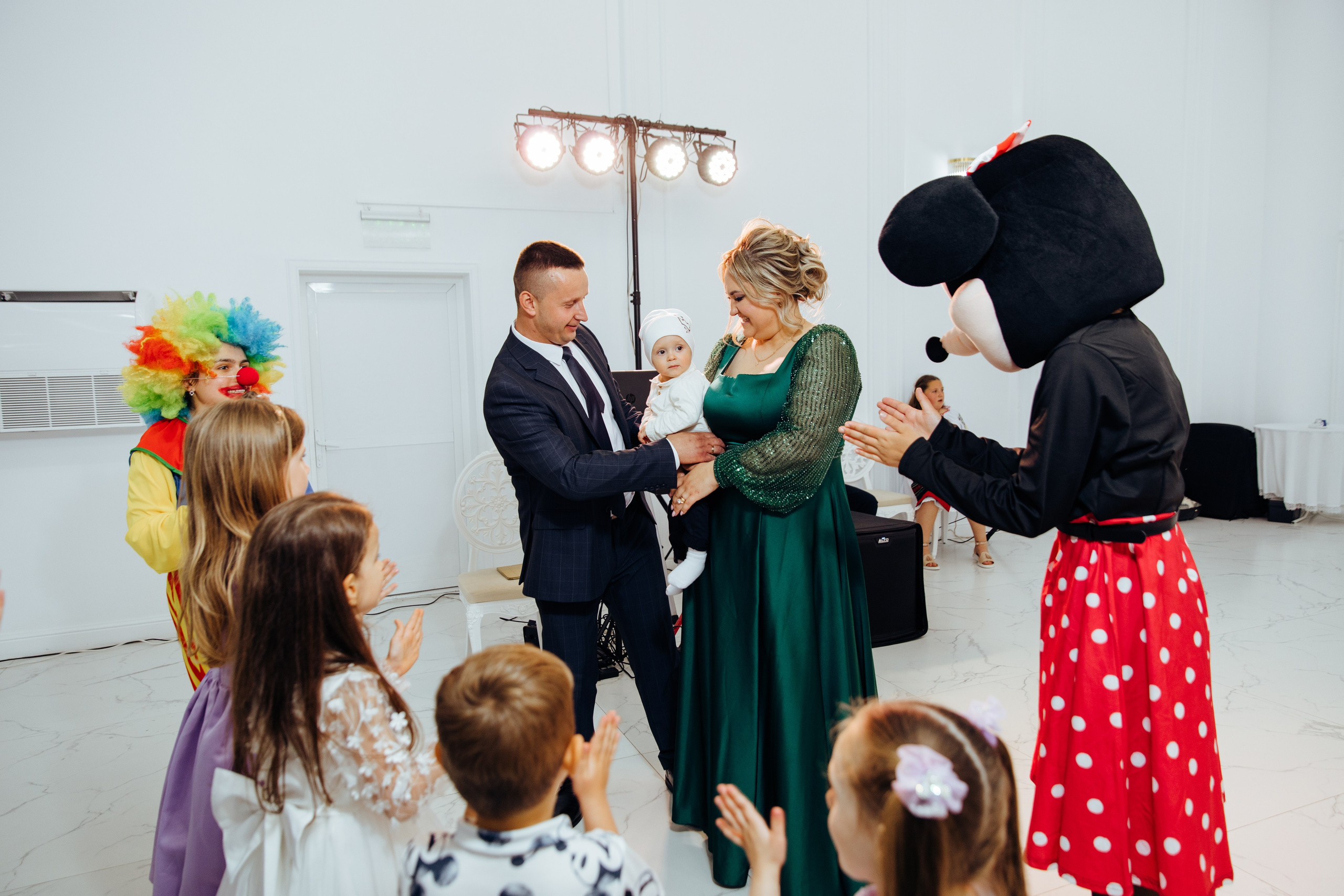 Ionel-Alessandro. Fotograf de nuntă și evenimente private!