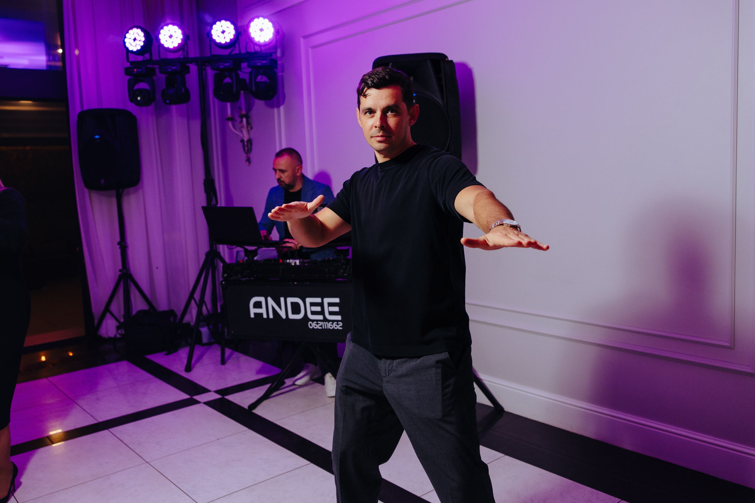 Mihai 40 ani. Fotograf de nuntă și evenimente private!