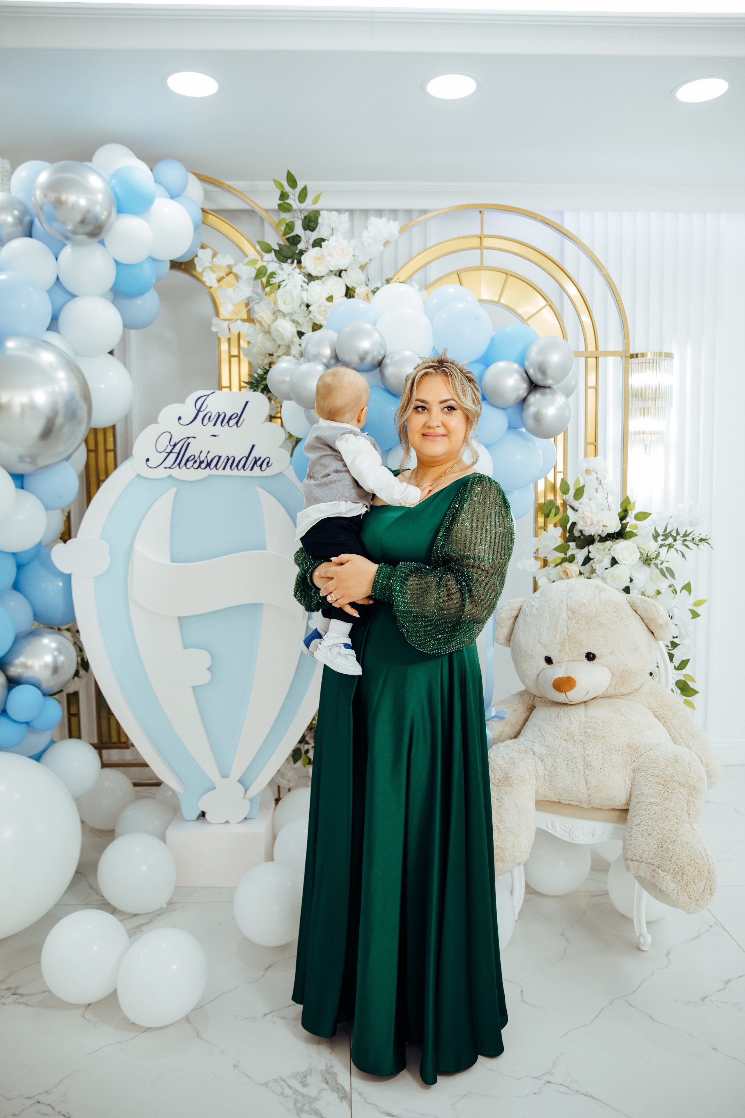 Ionel-Alessandro. Fotograf de nuntă și evenimente private!