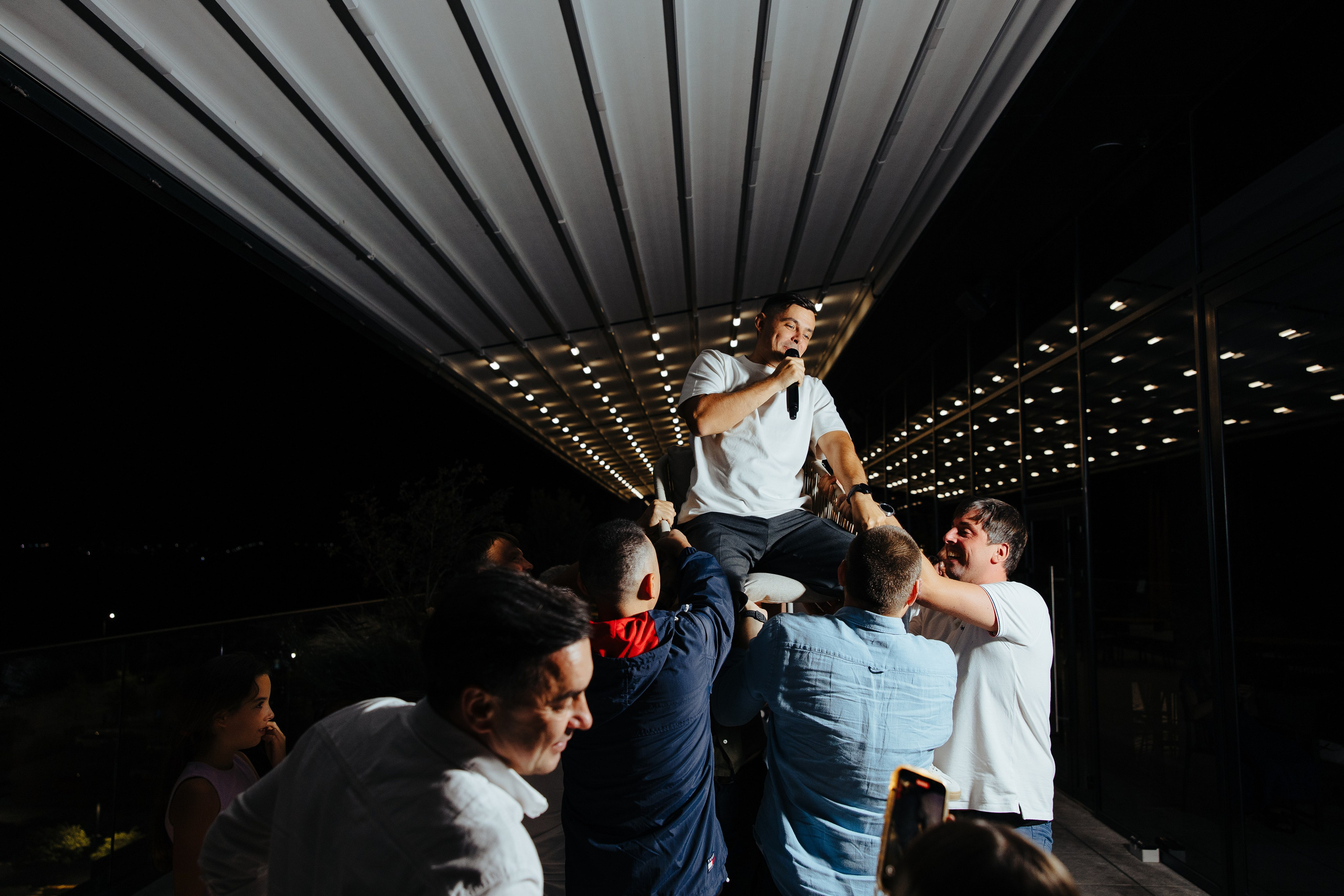 Oleg 40 ani. Fotograf de nuntă și evenimente private!