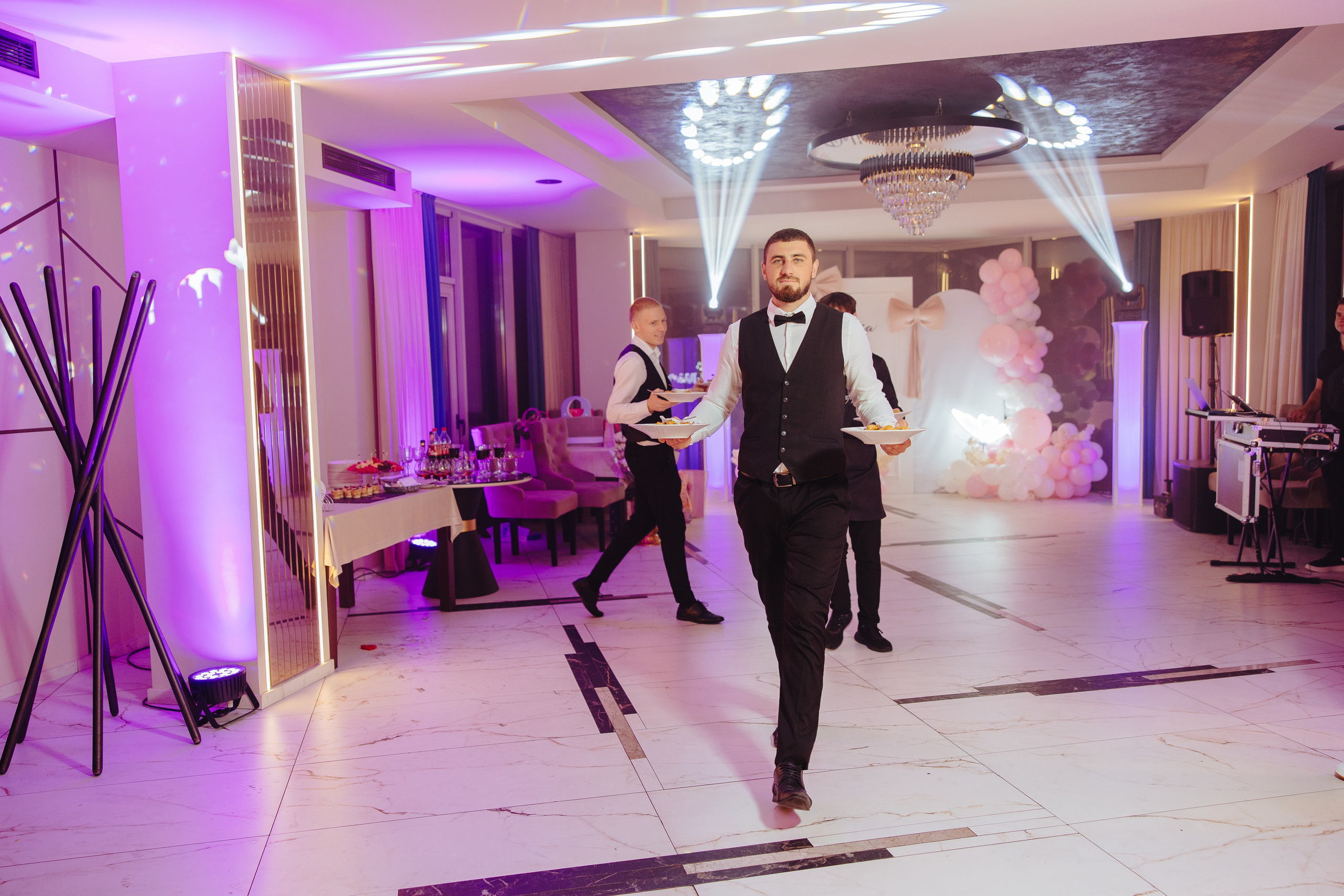 Delia. Fotograf de nuntă și evenimente private!