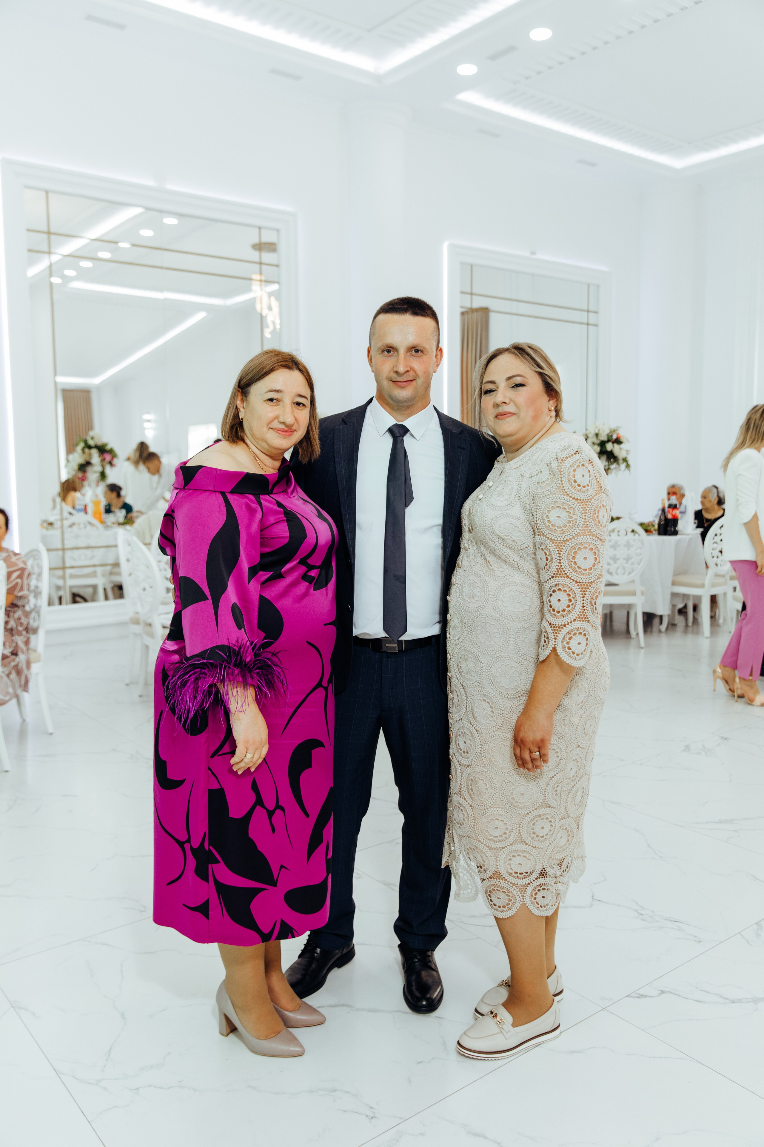 Ionel-Alessandro. Fotograf de nuntă și evenimente private!