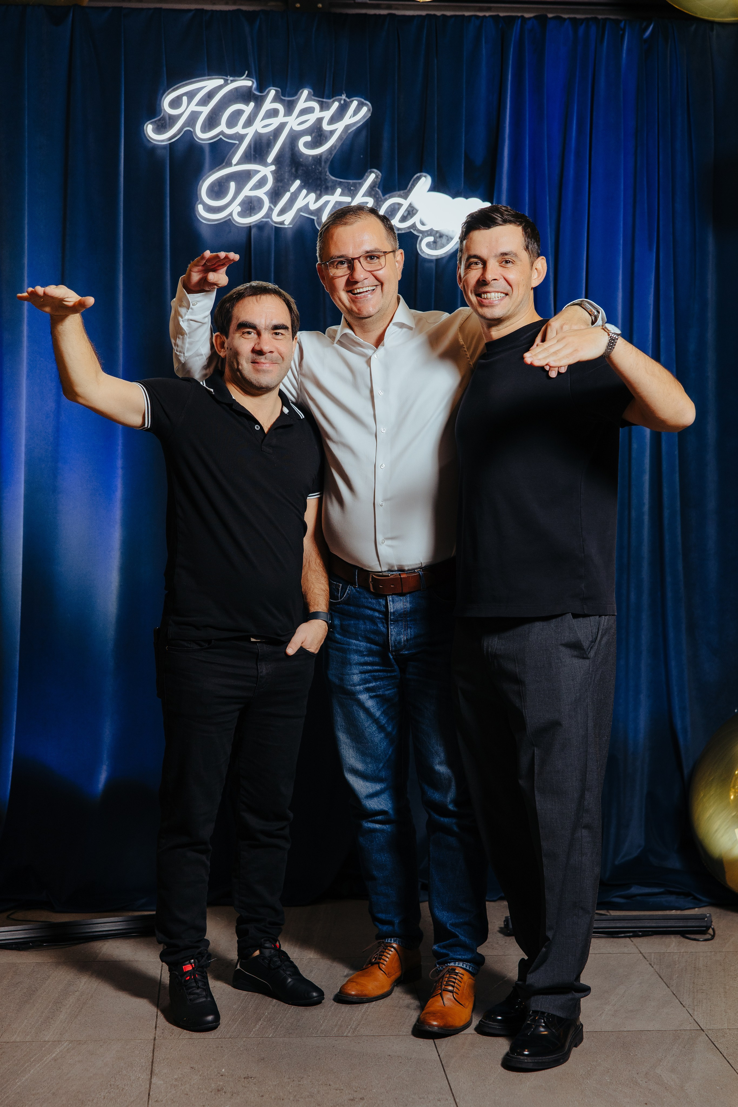 Mihai 40 ani. Fotograf de nuntă și evenimente private!