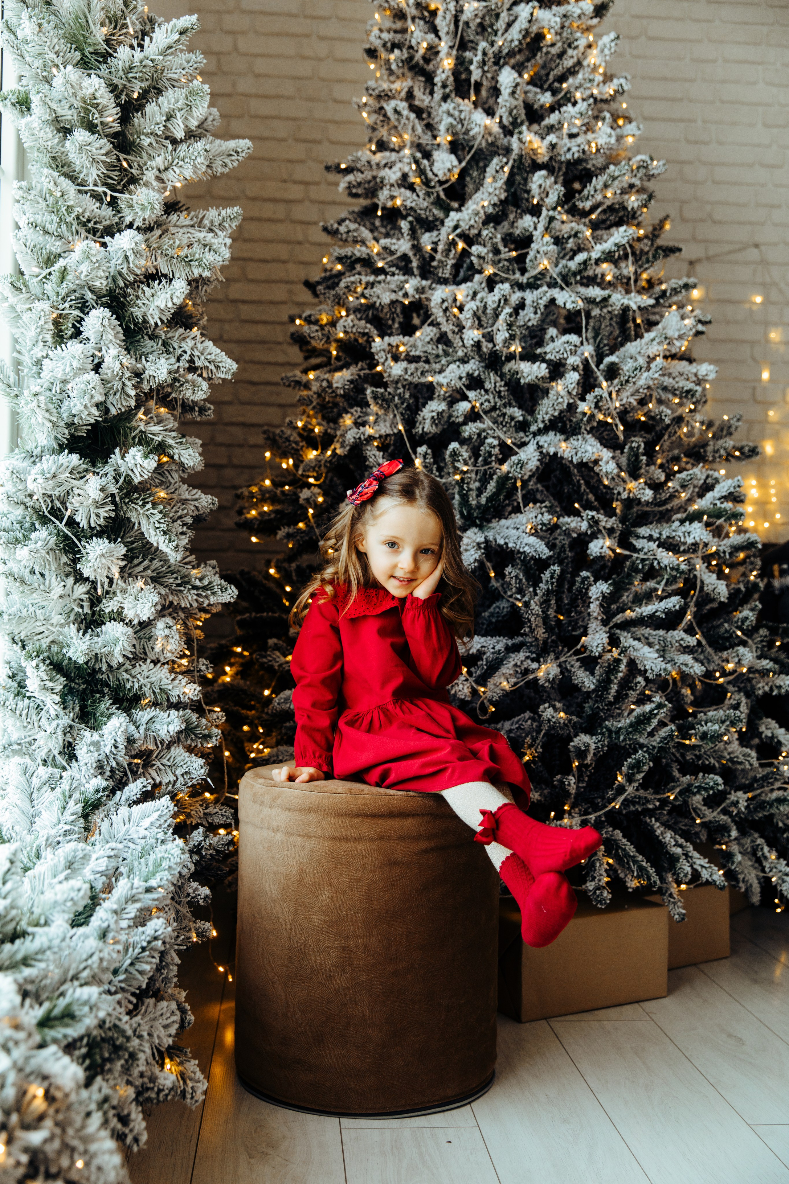 Magia sarbātorilor. Fotograf de nuntă și evenimente private!