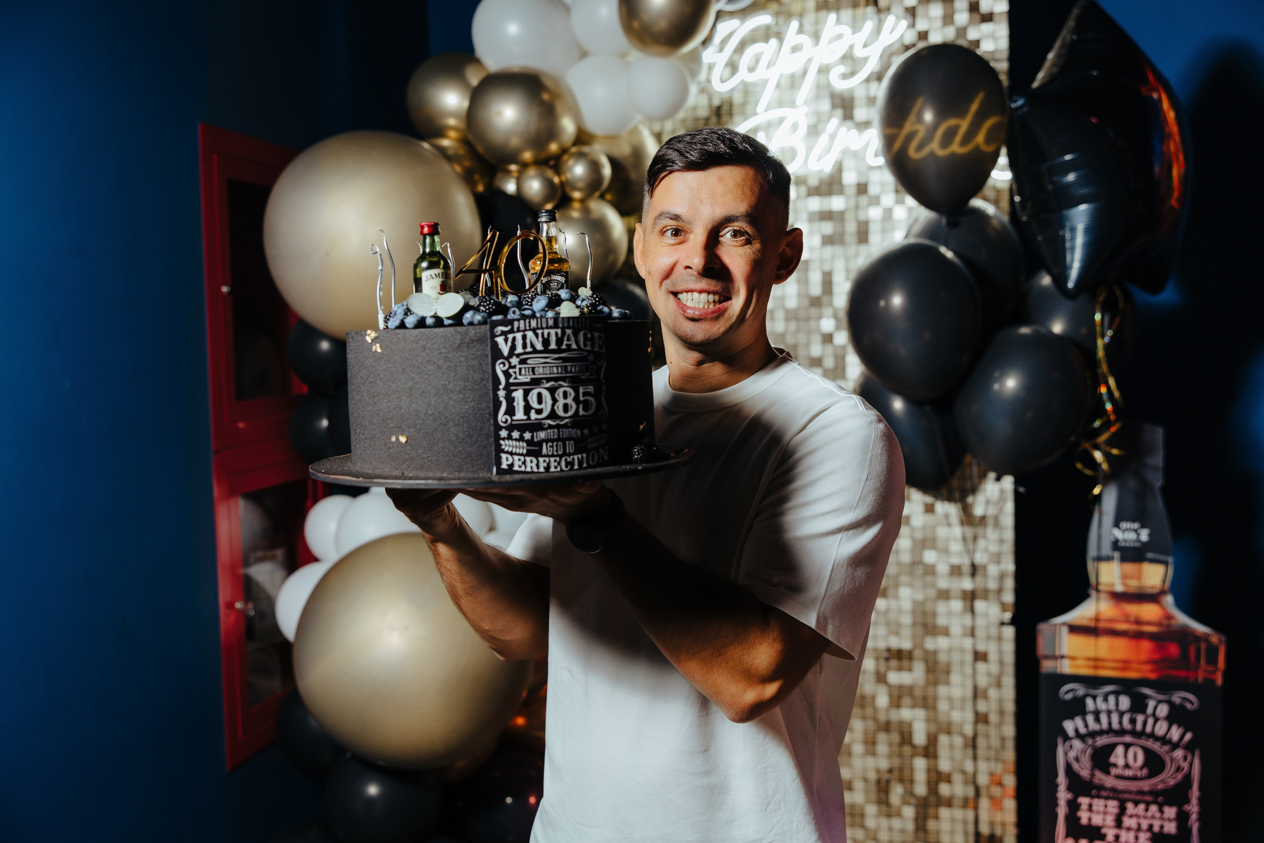 Oleg 40 ani. Fotograf de nuntă și evenimente private!