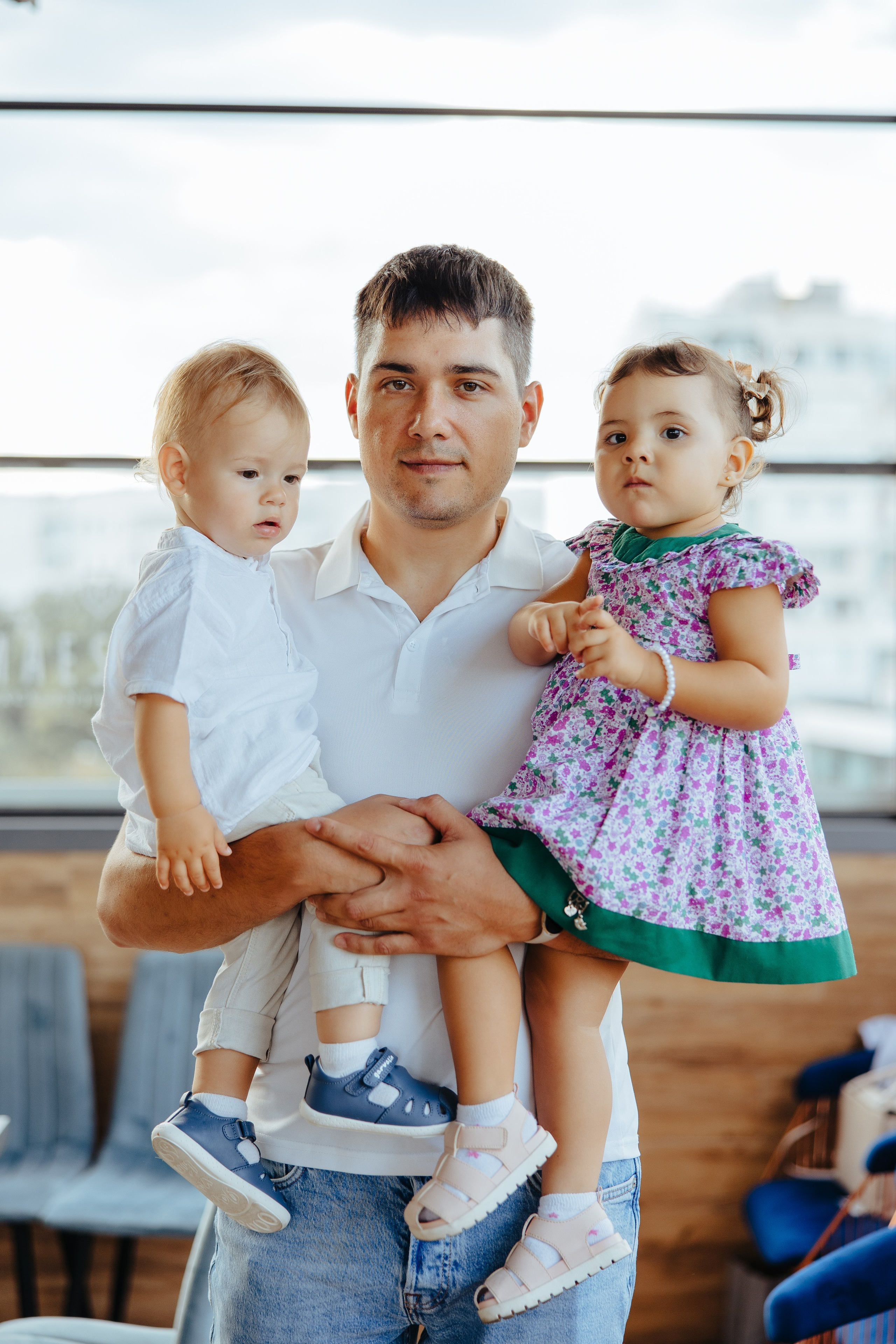 Nicoleta. Fotograf de nuntă și evenimente private!