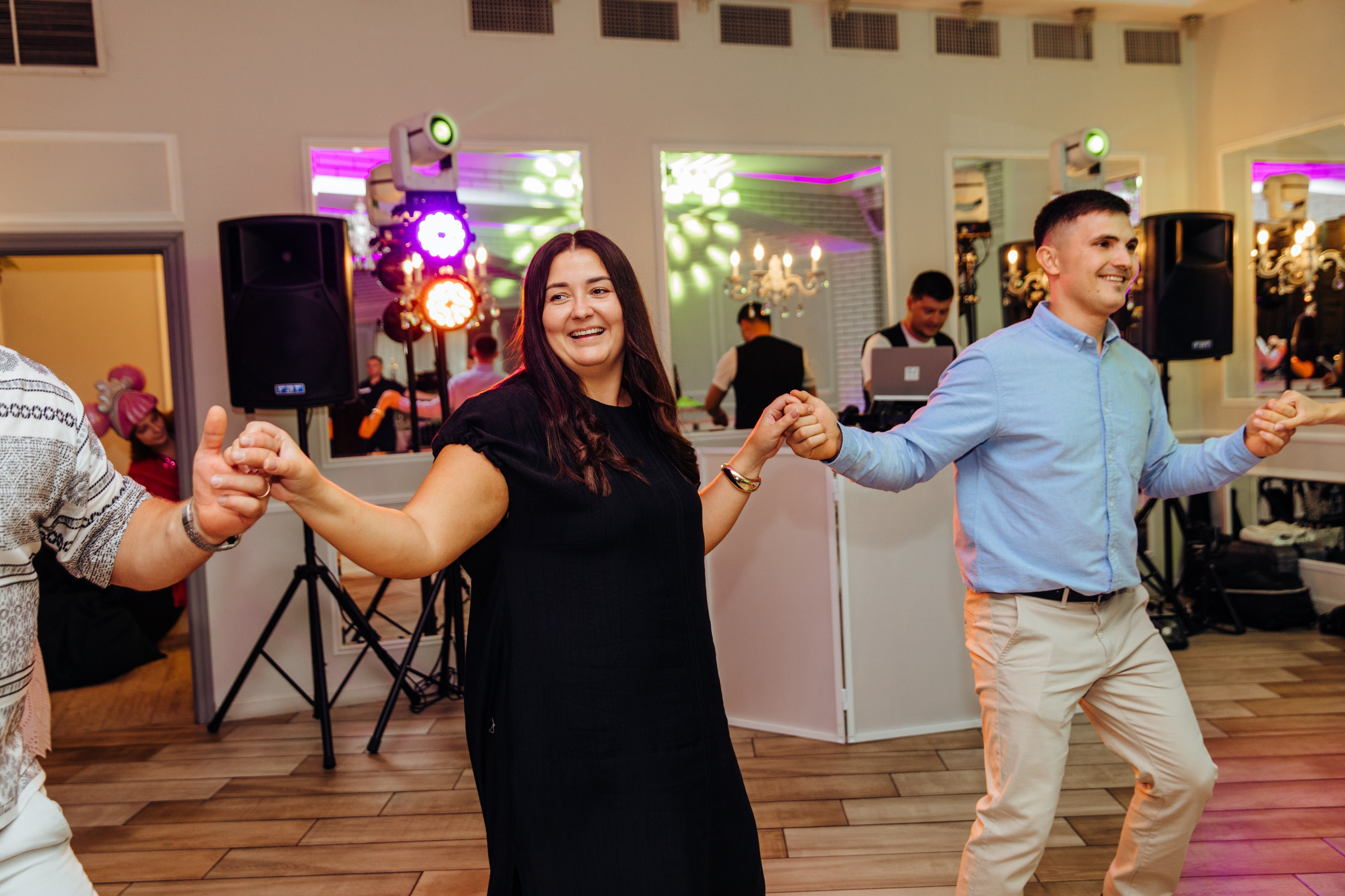 Antonia. Fotograf de nuntă și evenimente private!