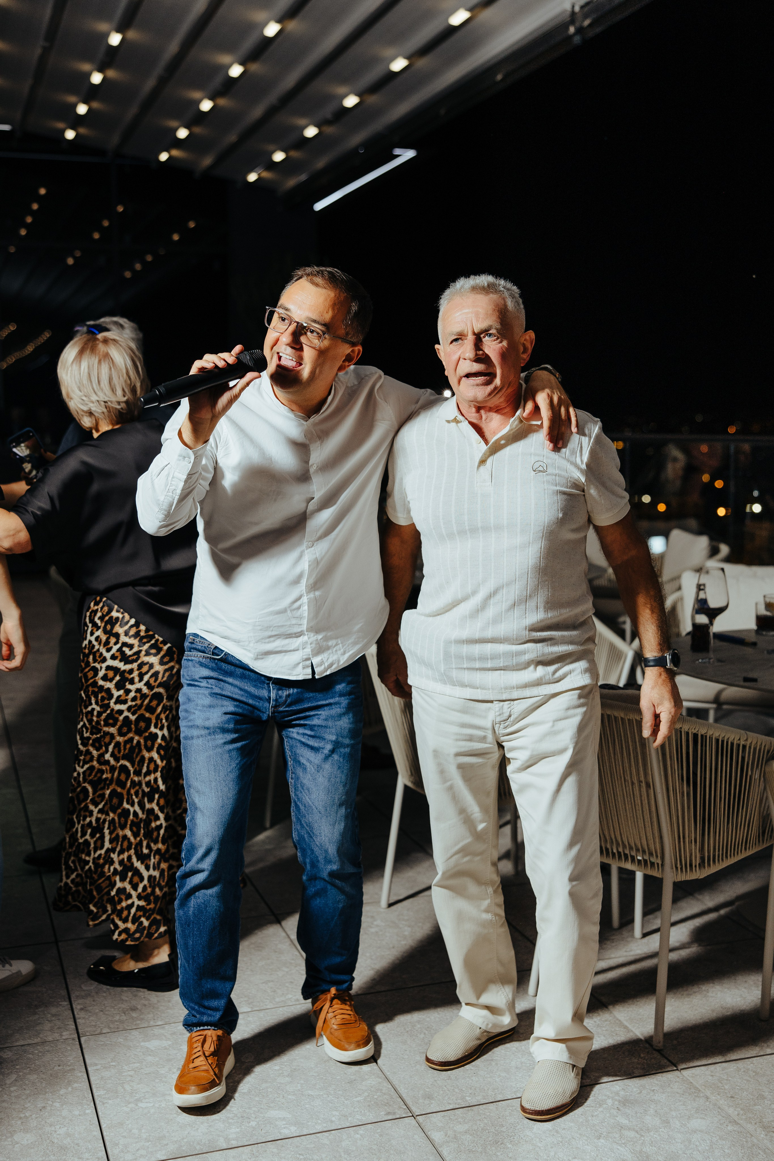 Oleg 40 ani. Fotograf de nuntă și evenimente private!