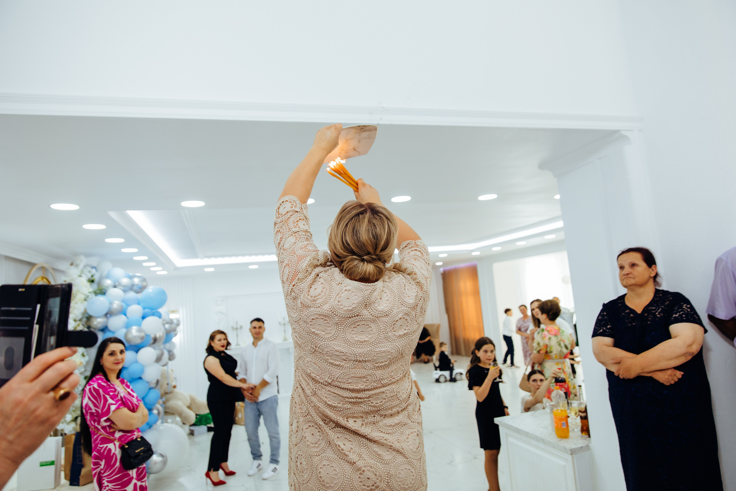 Ionel-Alessandro. Fotograf de nuntă și evenimente private!