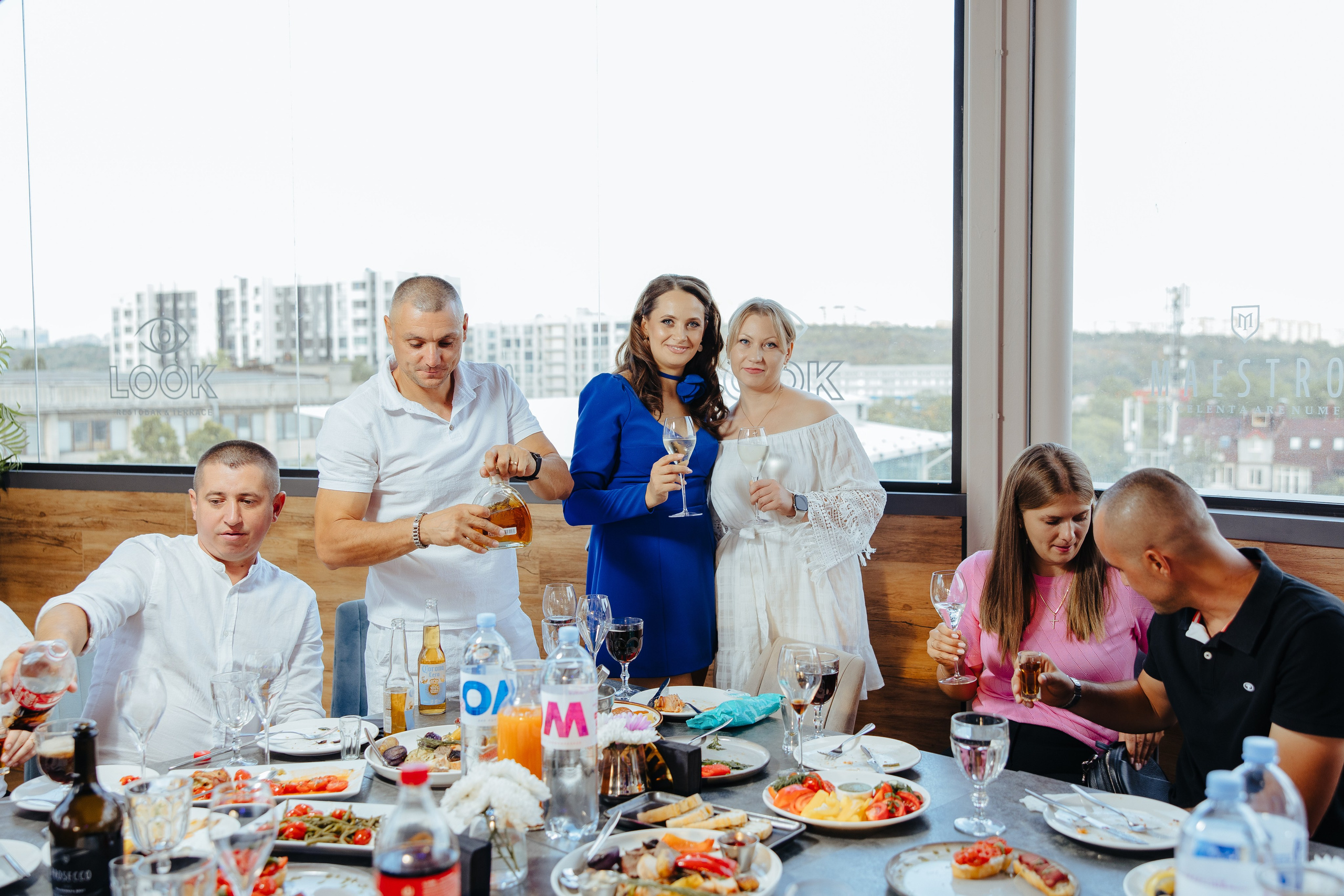 Nicoleta. Fotograf de nuntă și evenimente private!