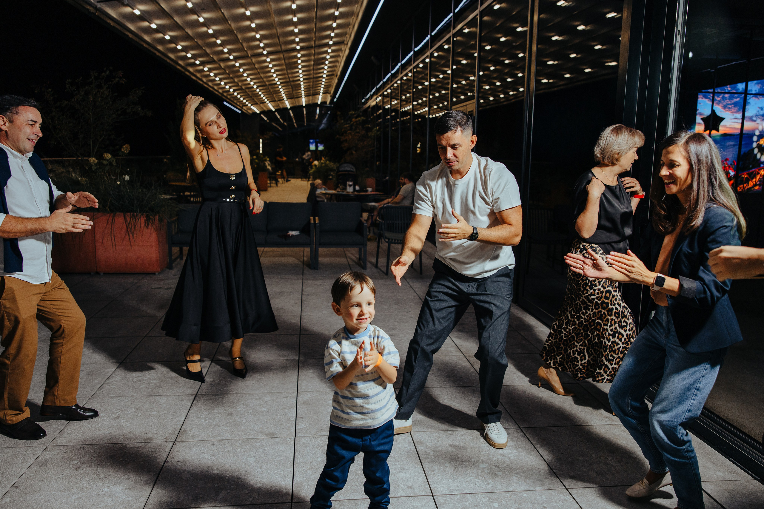 Oleg 40 ani. Fotograf de nuntă și evenimente private!