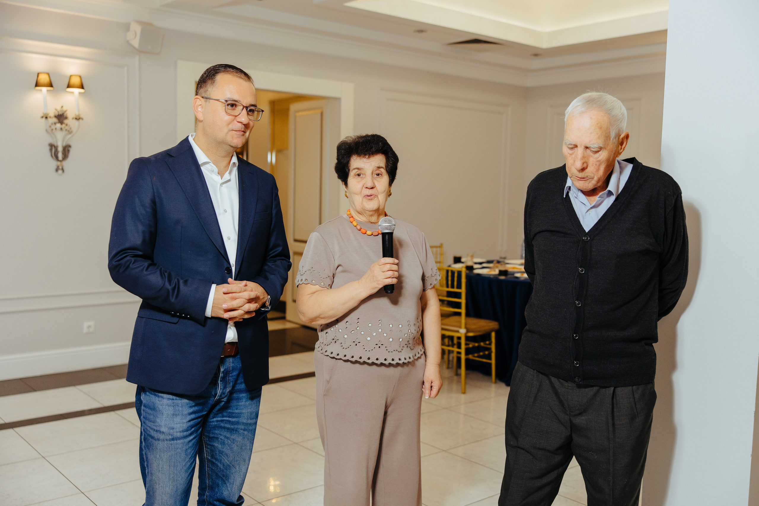 Mihai 40 ani. Fotograf de nuntă și evenimente private!