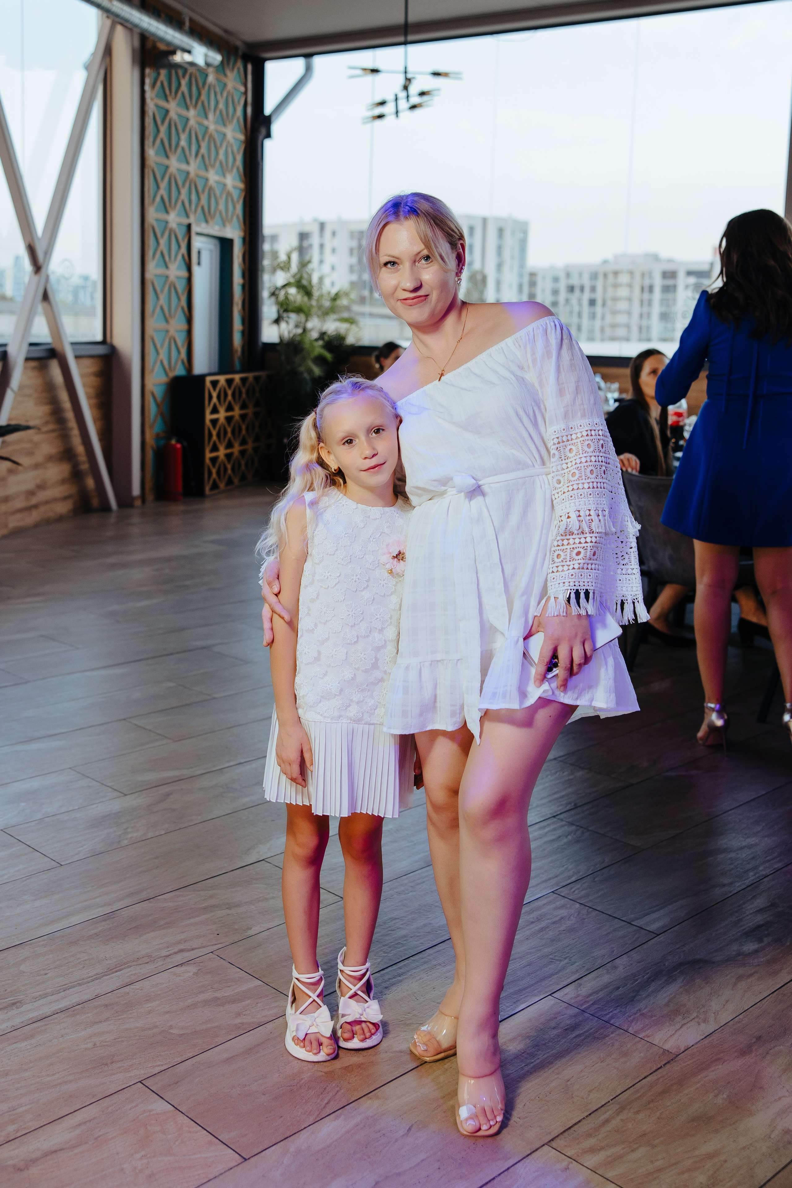 Nicoleta. Fotograf de nuntă și evenimente private!