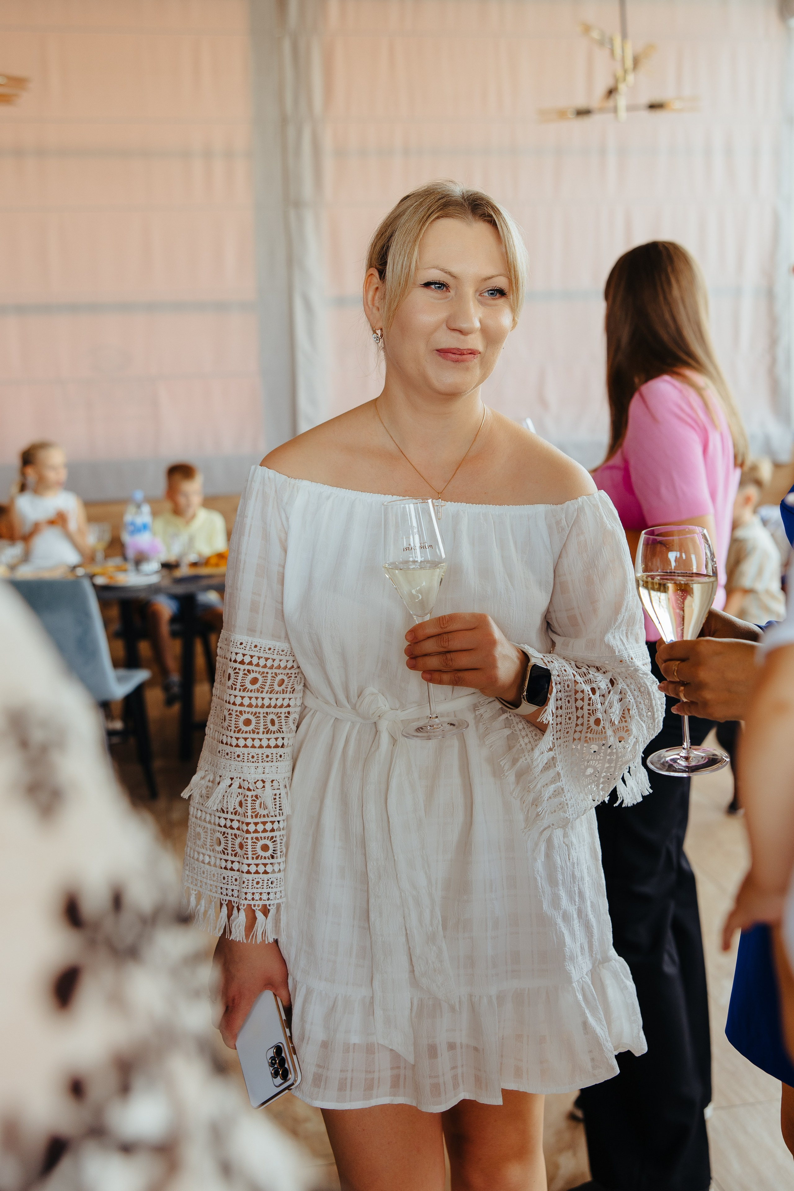 Nicoleta. Fotograf de nuntă și evenimente private!