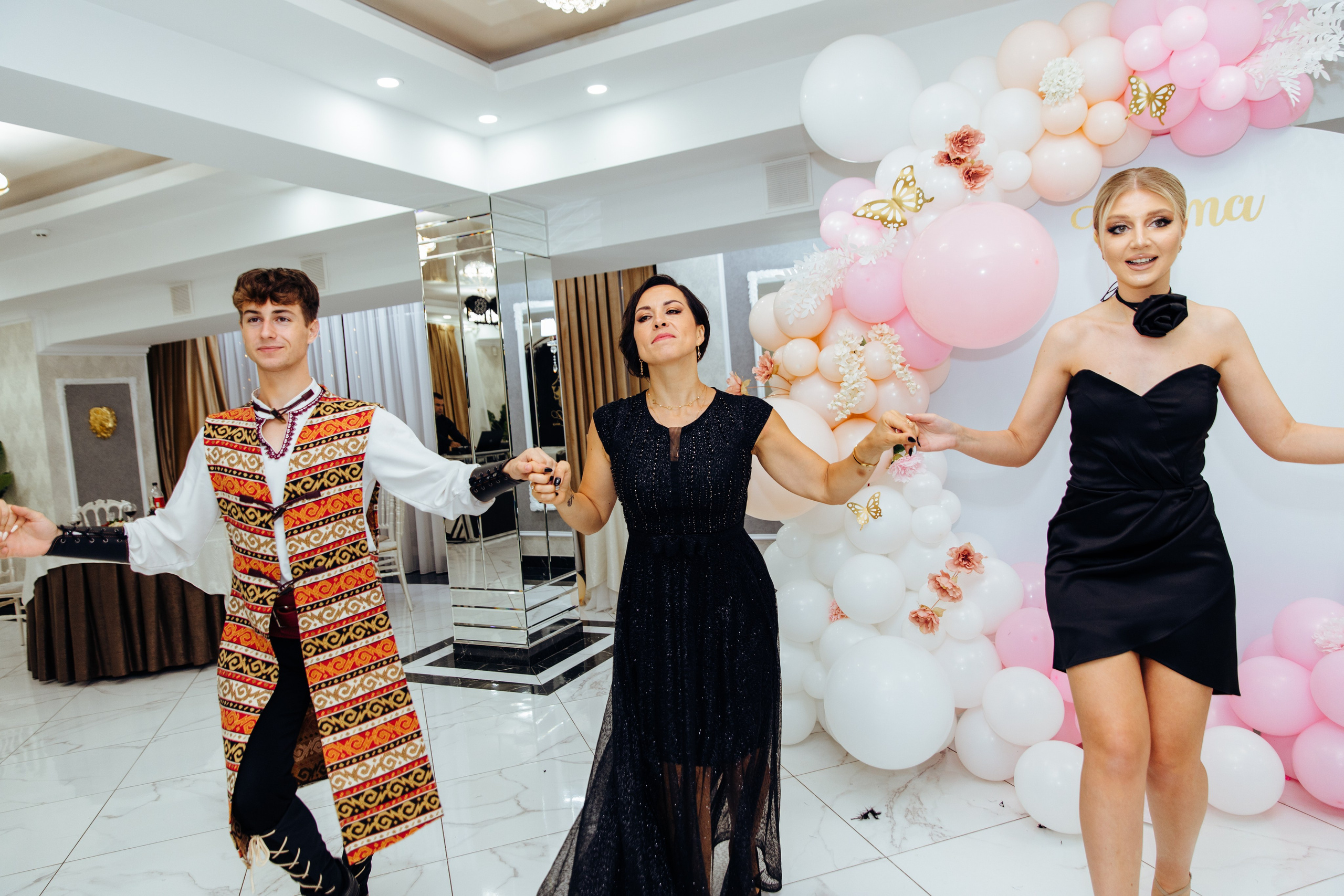 Emma. Fotograf de nuntă și evenimente private!