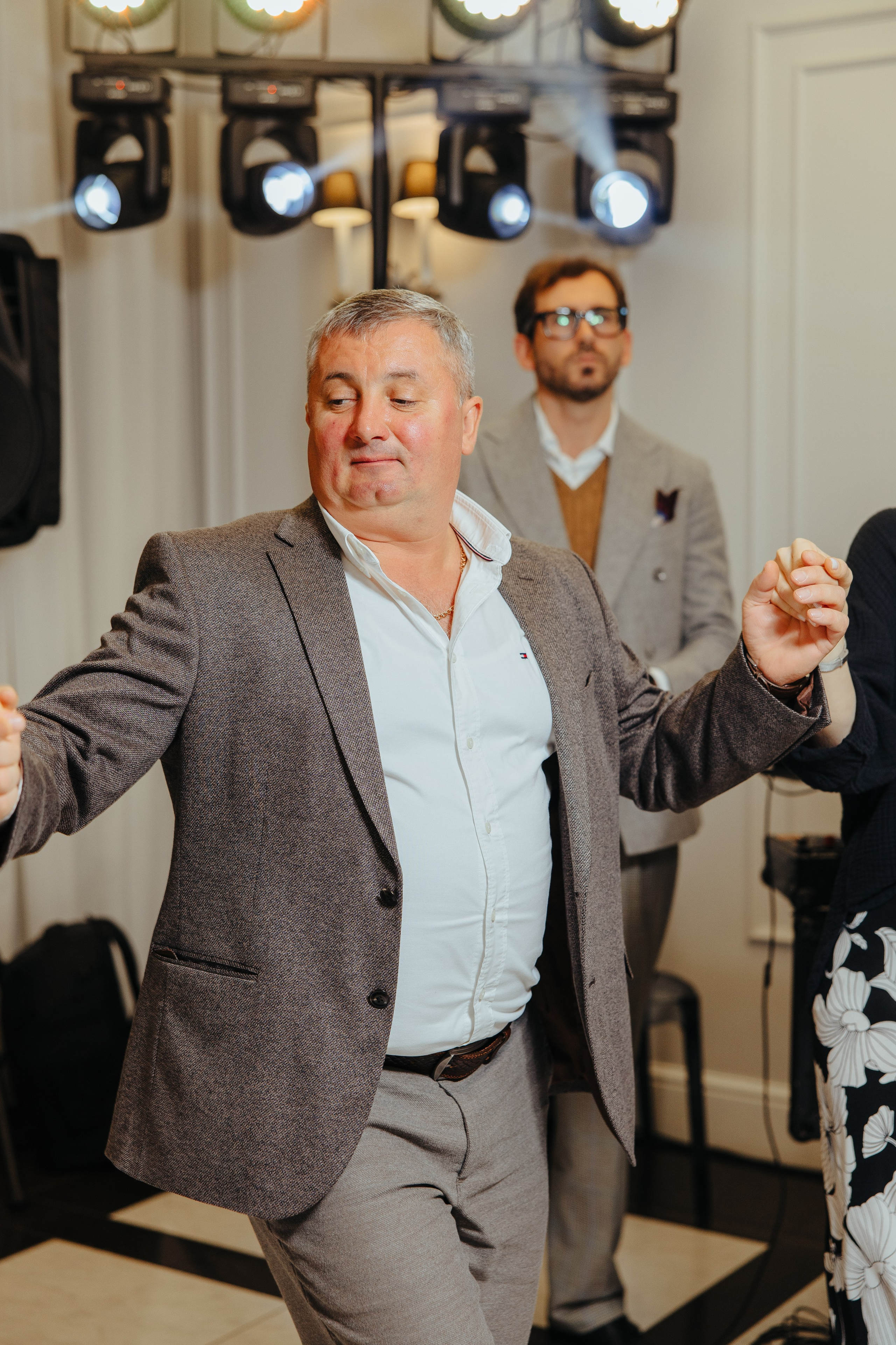 Mihai 40 ani. Fotograf de nuntă și evenimente private!