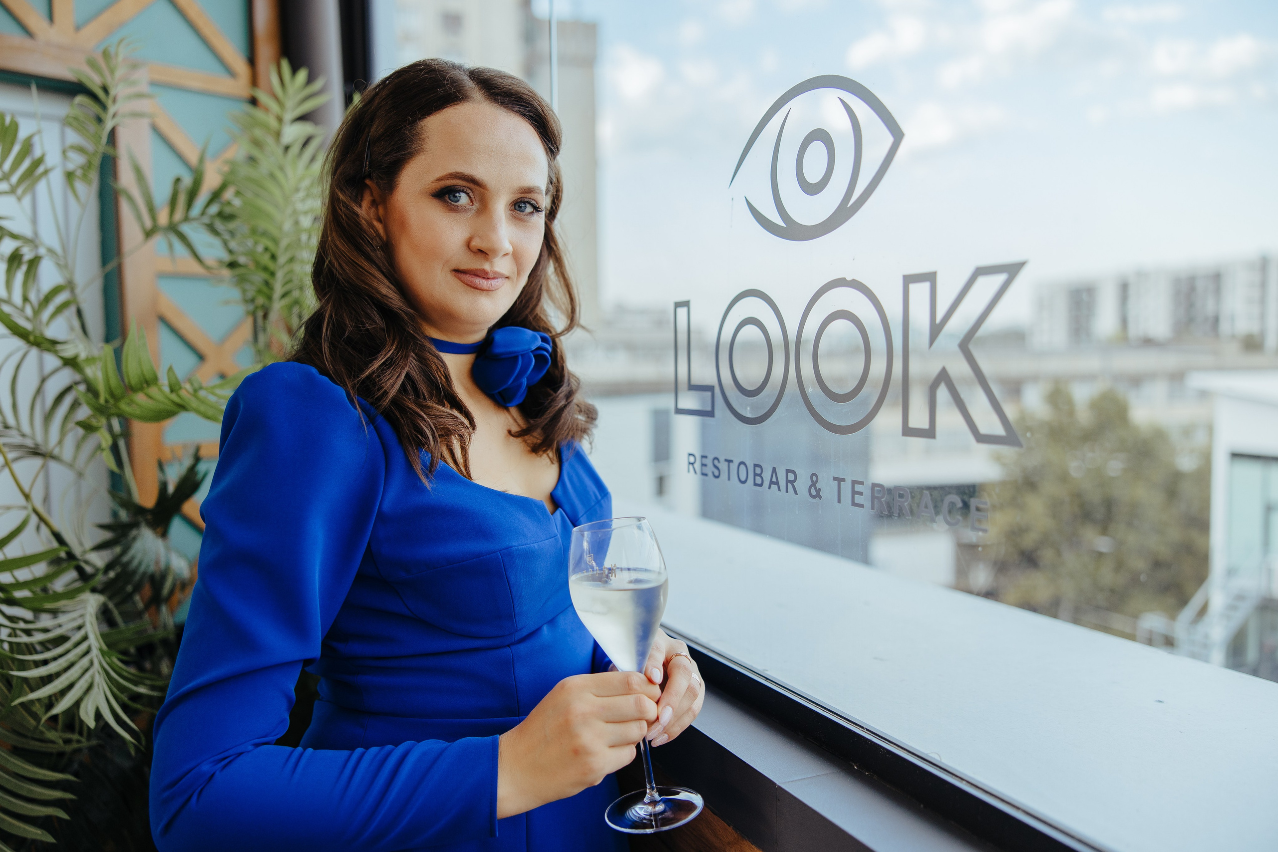 Nicoleta. Fotograf de nuntă și evenimente private!