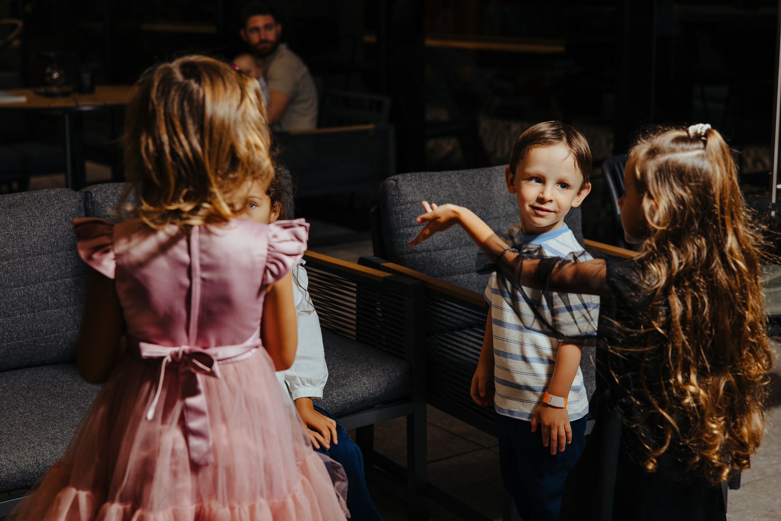 Oleg 40 ani. Fotograf de nuntă și evenimente private!