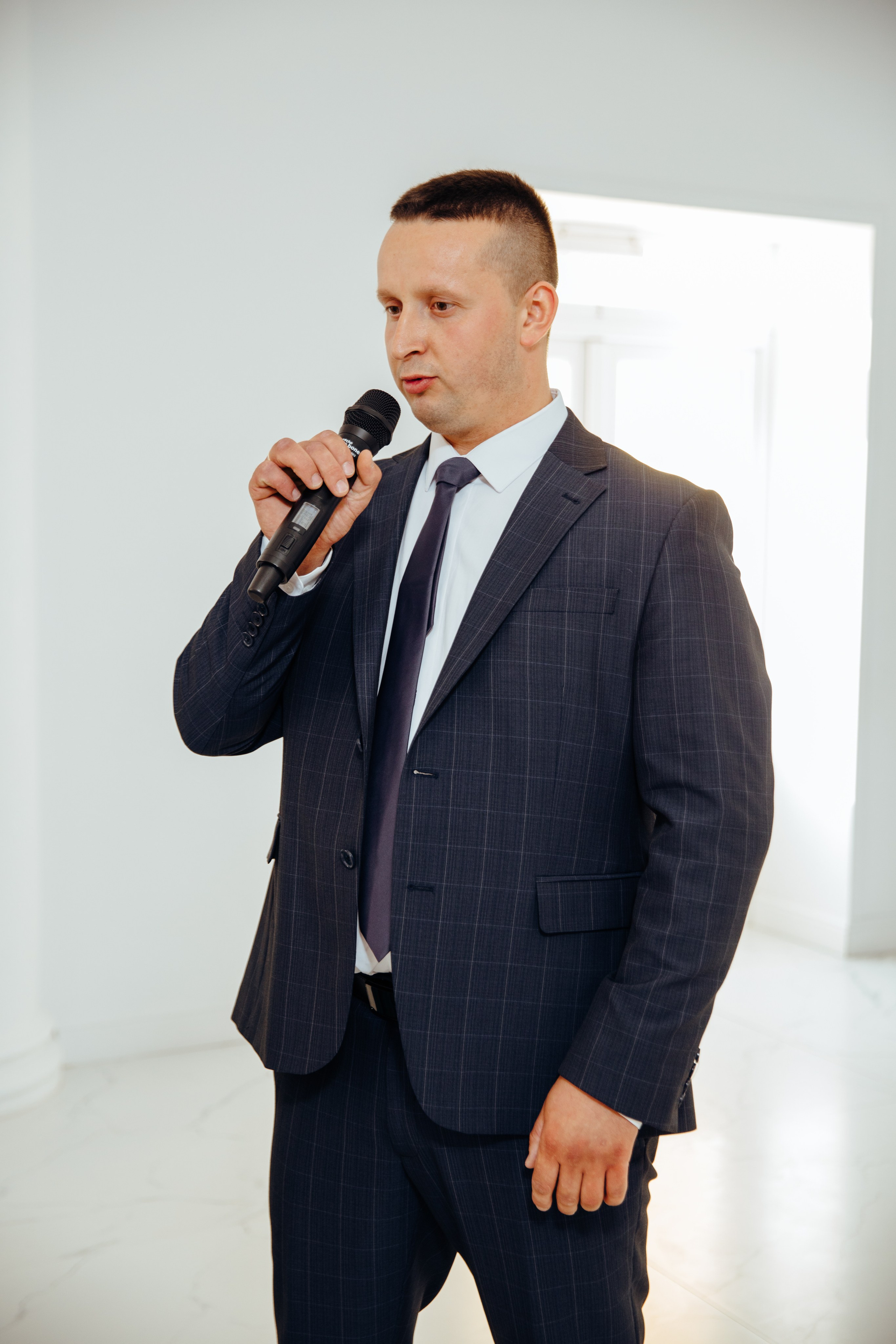 Ionel-Alessandro. Fotograf de nuntă și evenimente private!