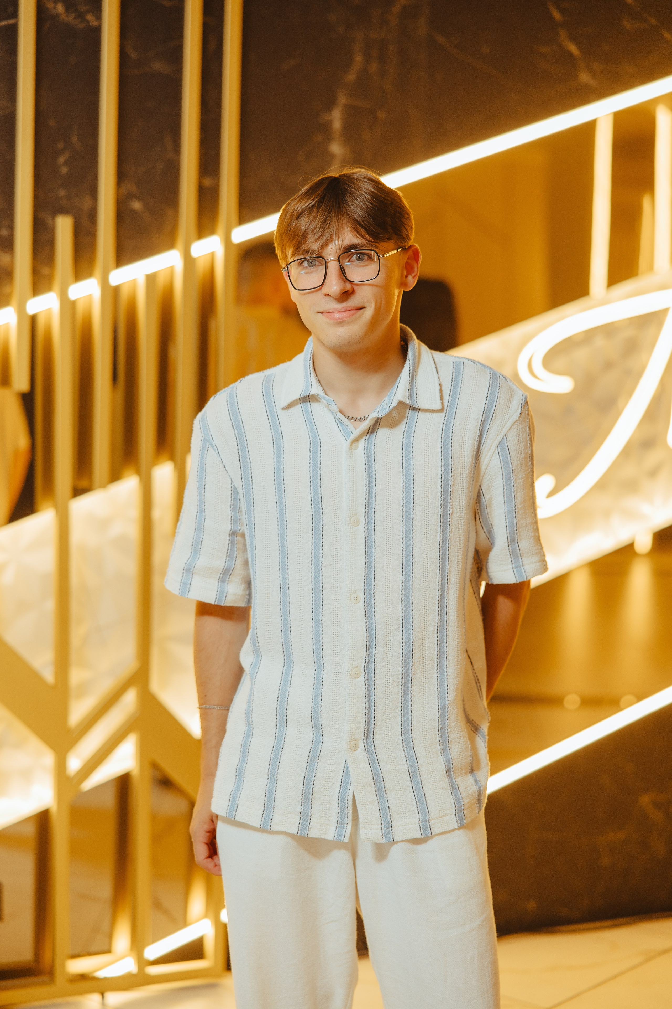 Delia. Fotograf de nuntă și evenimente private!