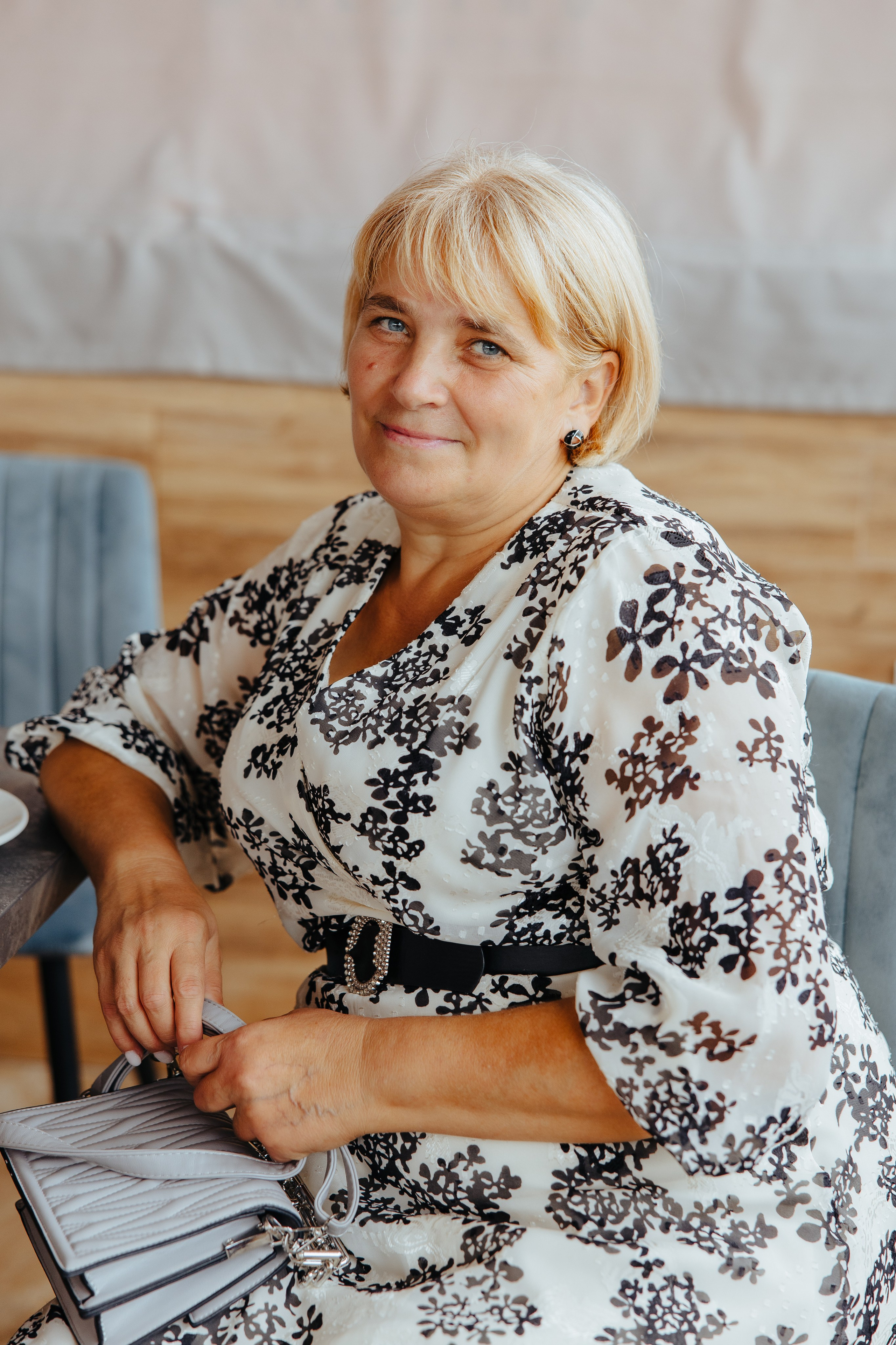 Nicoleta. Fotograf de nuntă și evenimente private!