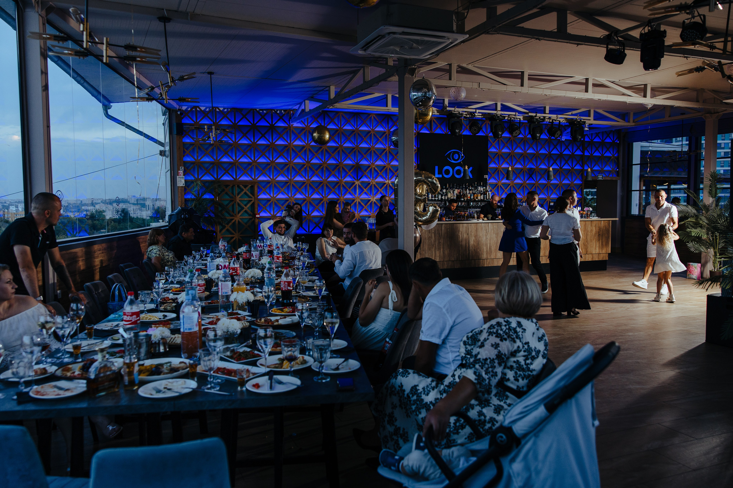 Nicoleta. Fotograf de nuntă și evenimente private!